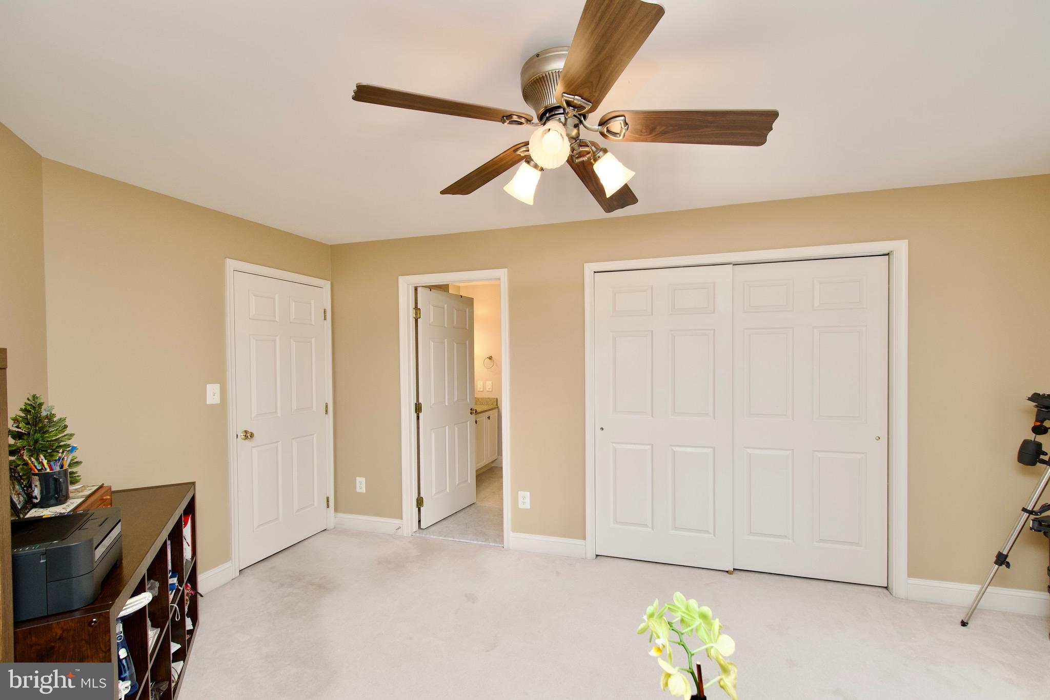 HUNTER MILL ESTATES - Residential