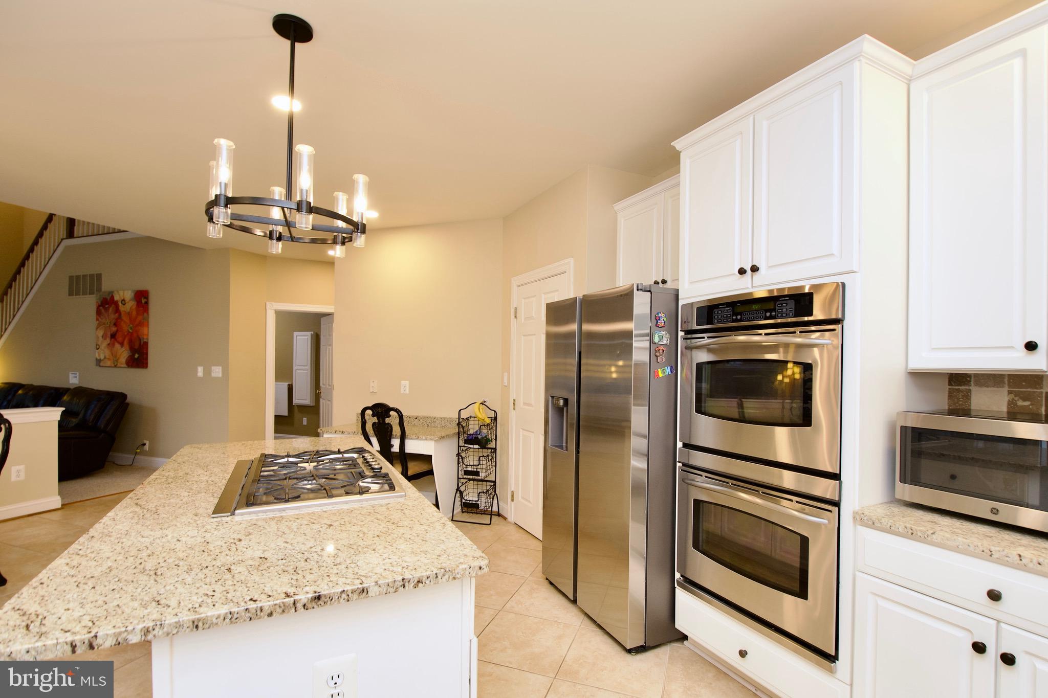 HUNTER MILL ESTATES - Residential