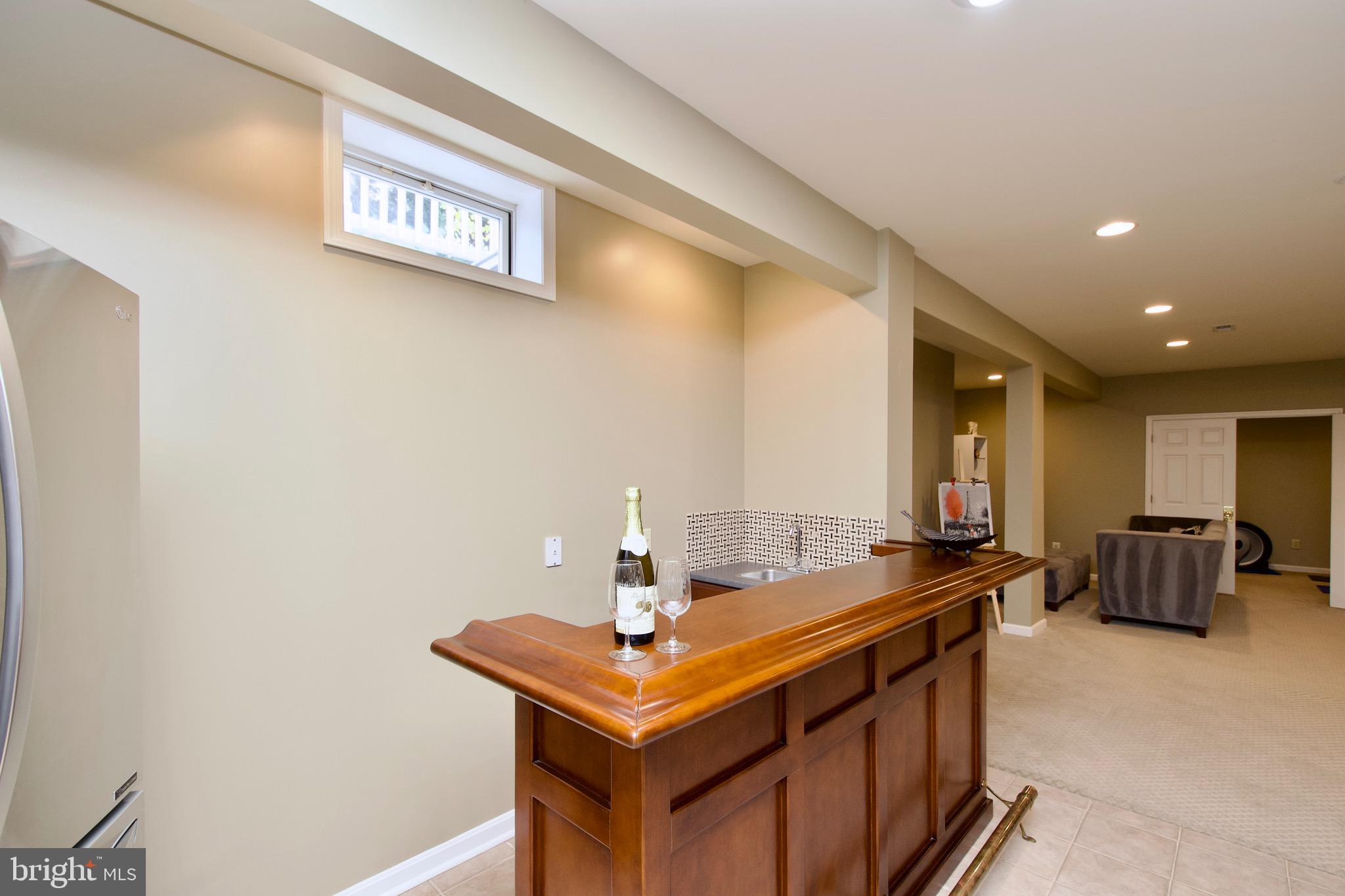 HUNTER MILL ESTATES - Residential