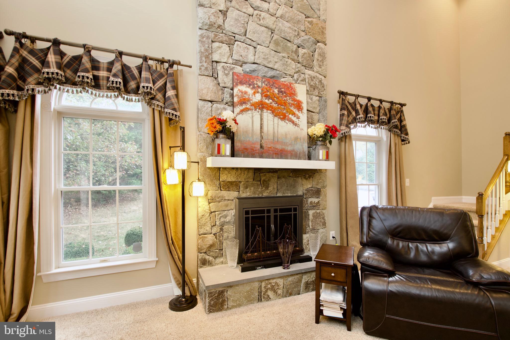 HUNTER MILL ESTATES - Residential