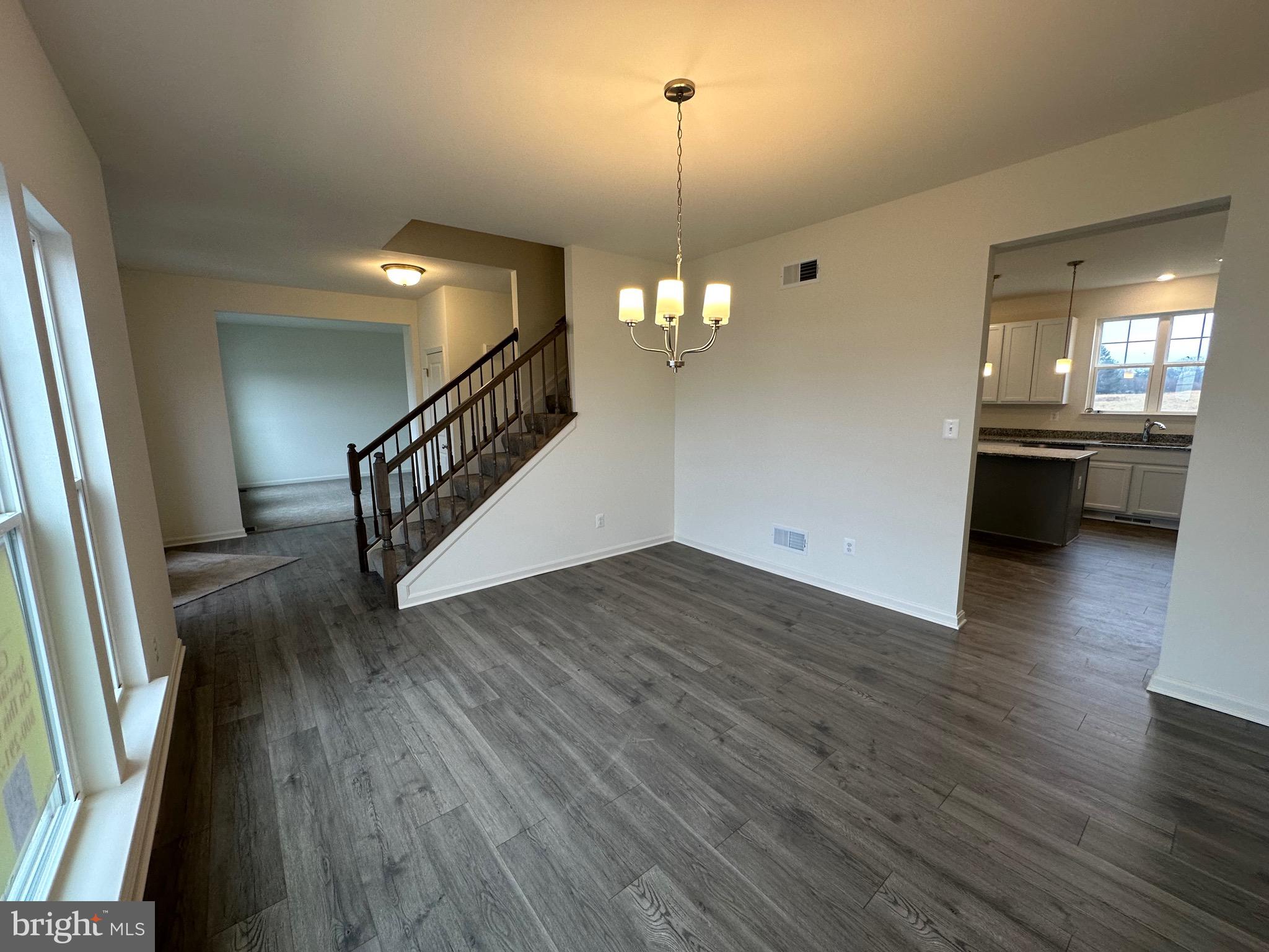 LEXINGTON ESTATES - Residential