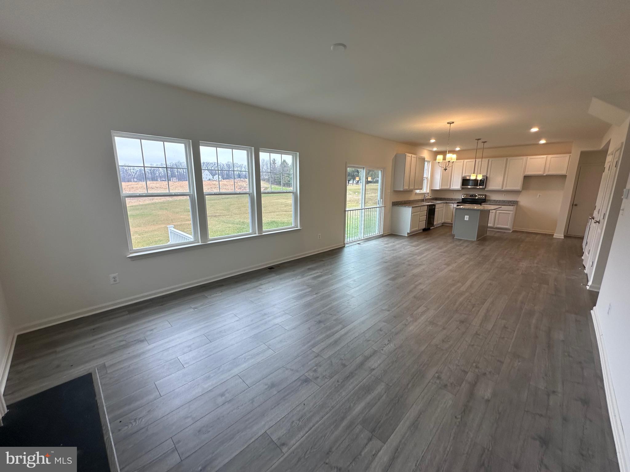 LEXINGTON ESTATES - Residential