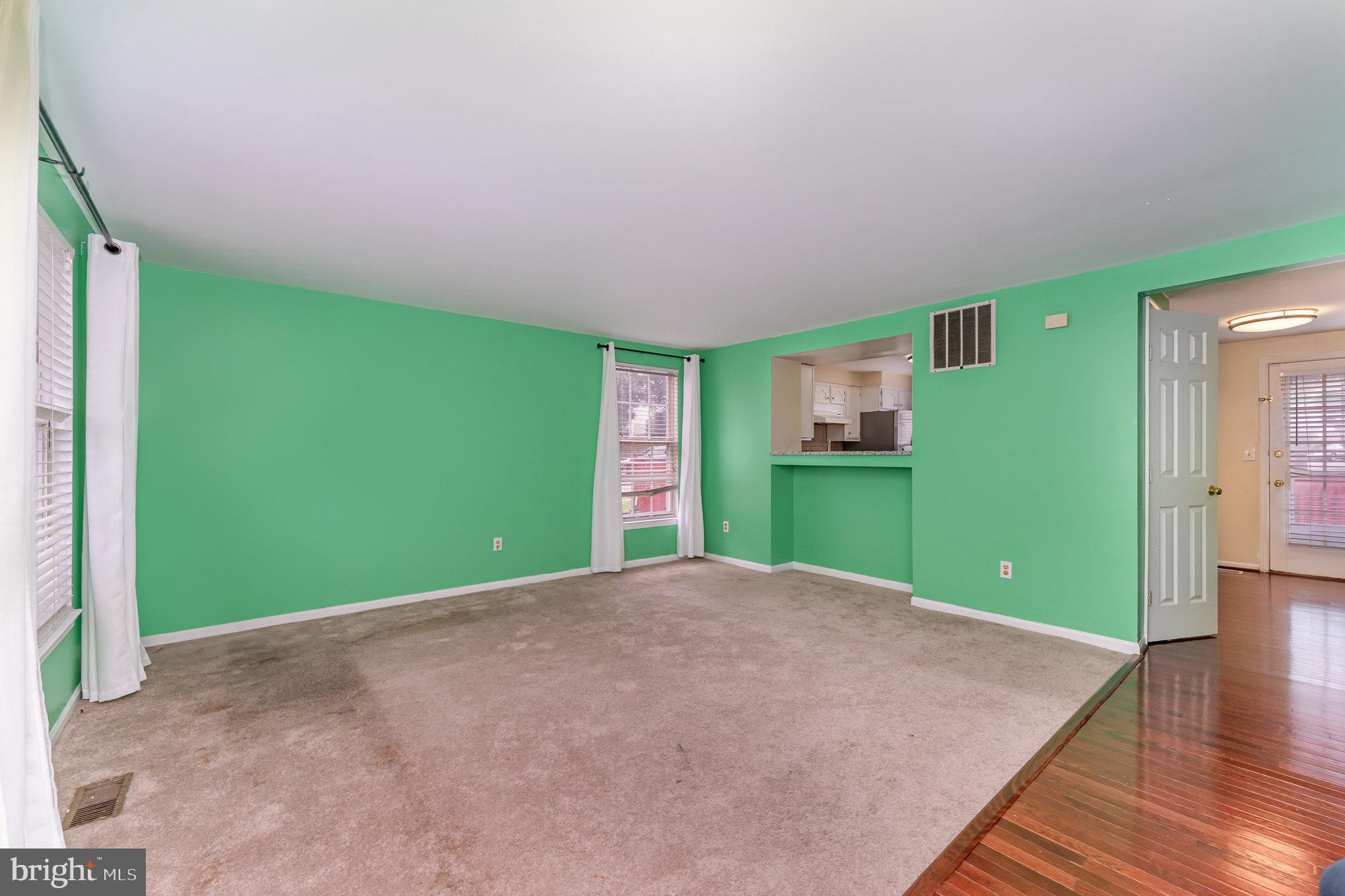 16984 MONMOUTH COURT