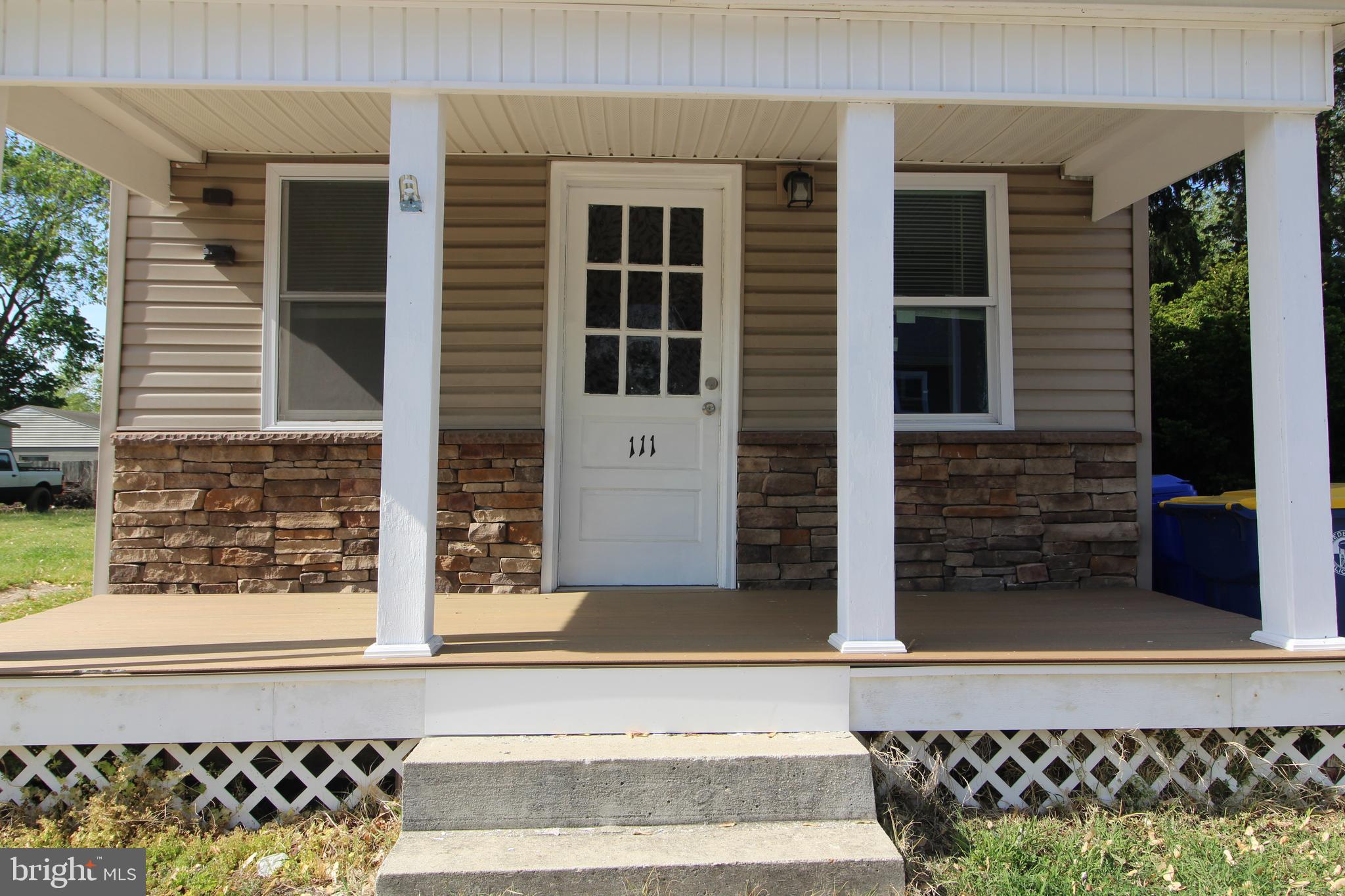 FREDERICA - Residential Lease