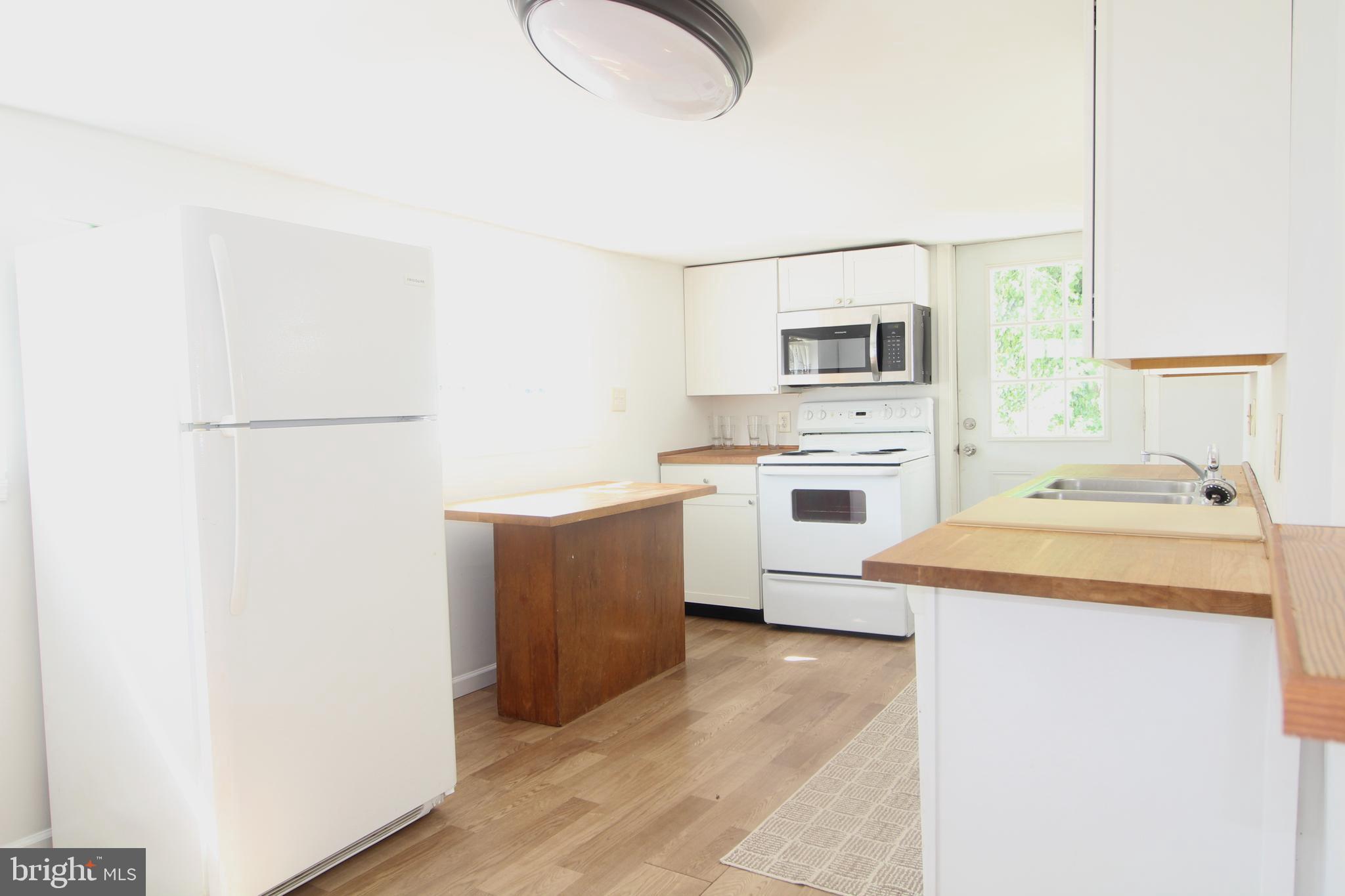 FREDERICA - Residential Lease