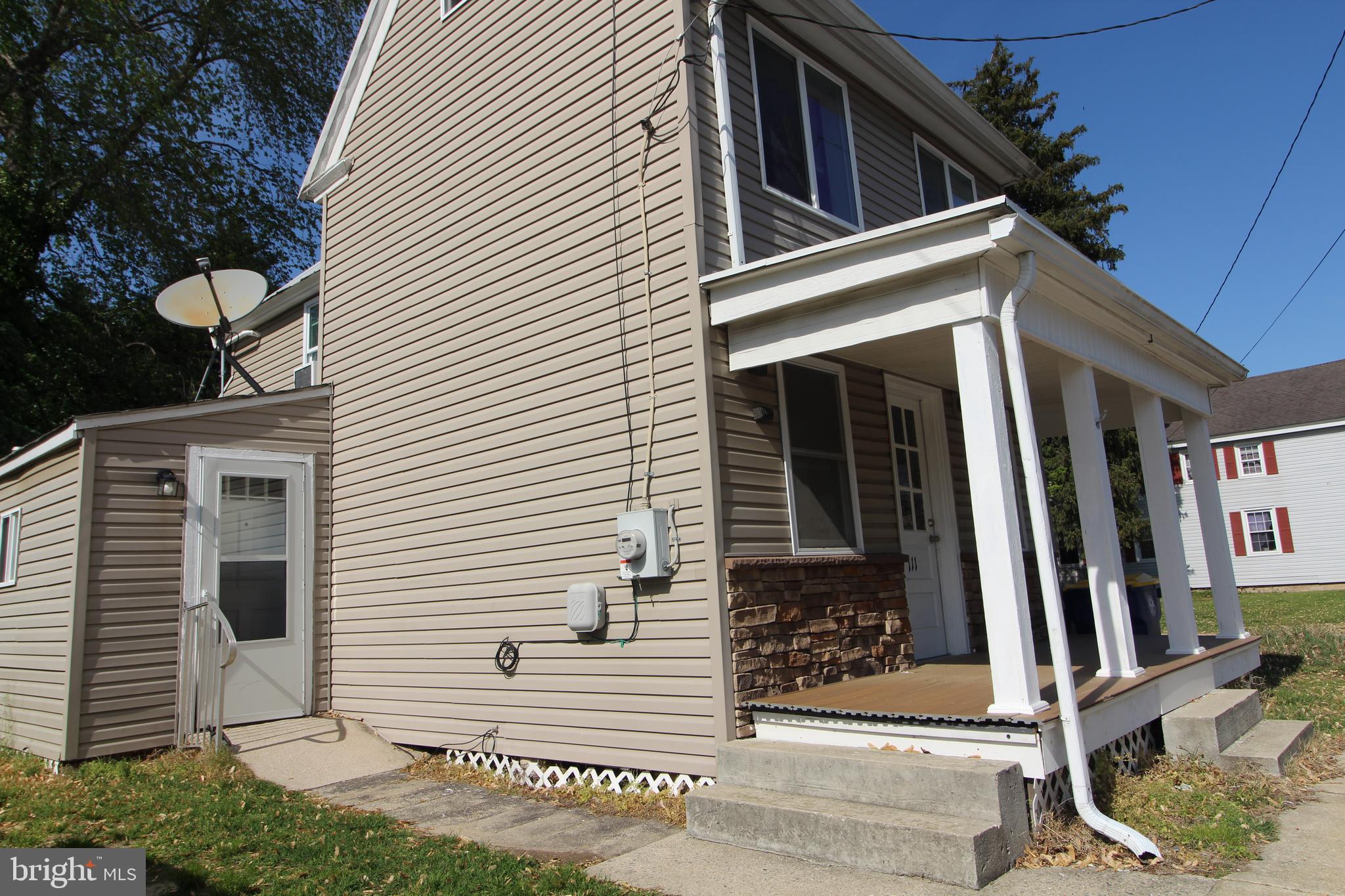 FREDERICA - Residential Lease