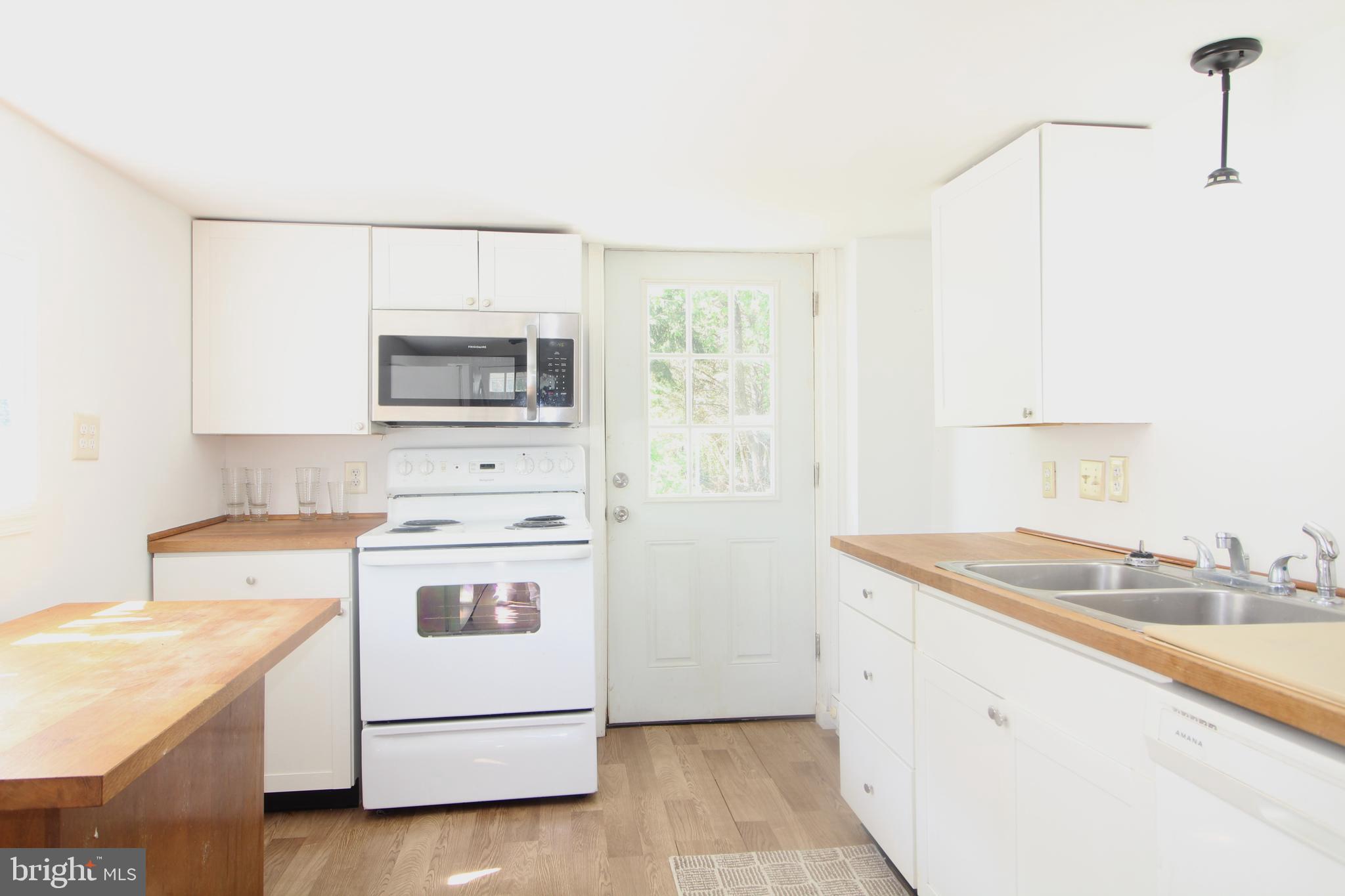 FREDERICA - Residential Lease