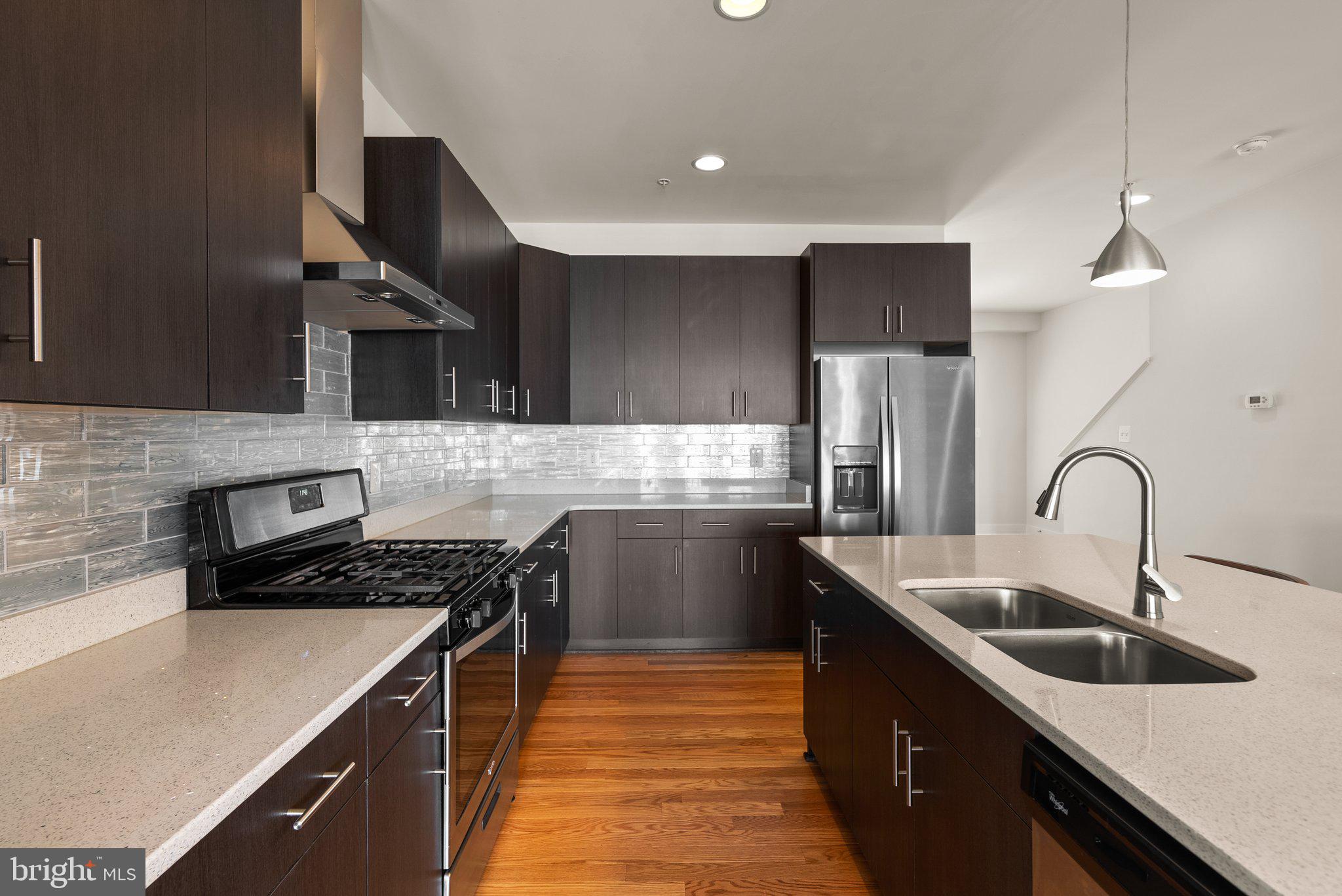 KING FARM IRVINGTON - Residential