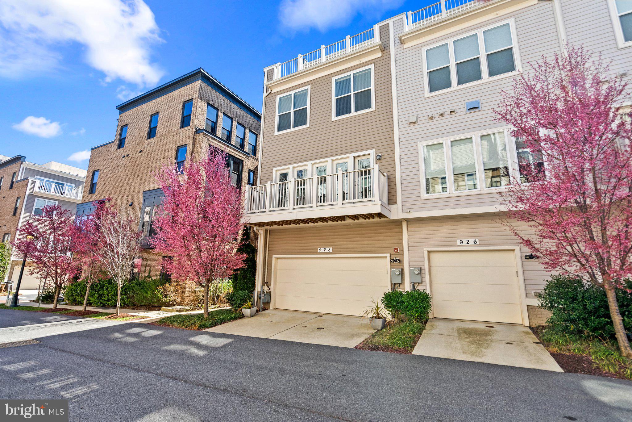 KING FARM IRVINGTON - Residential