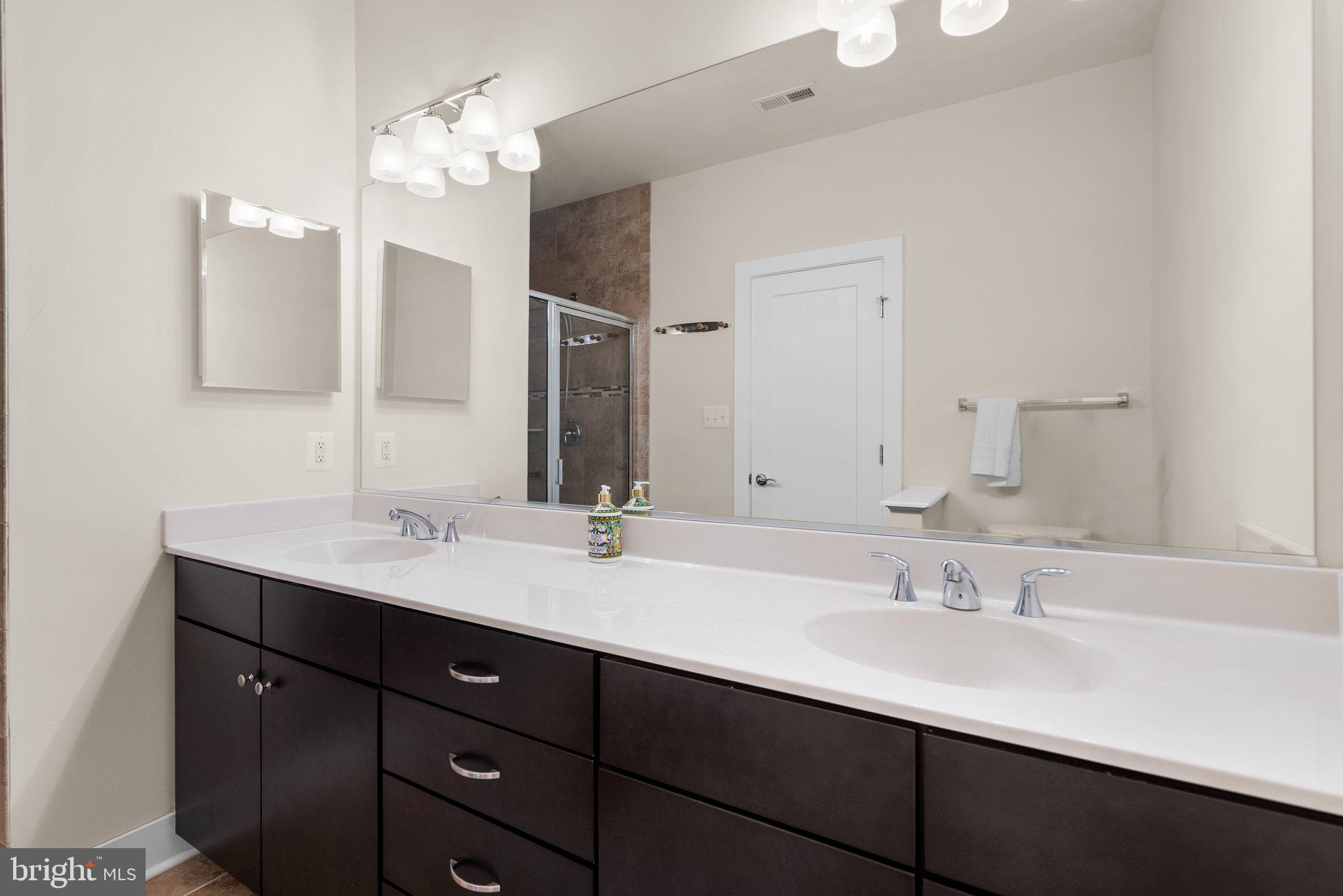 KING FARM IRVINGTON - Residential