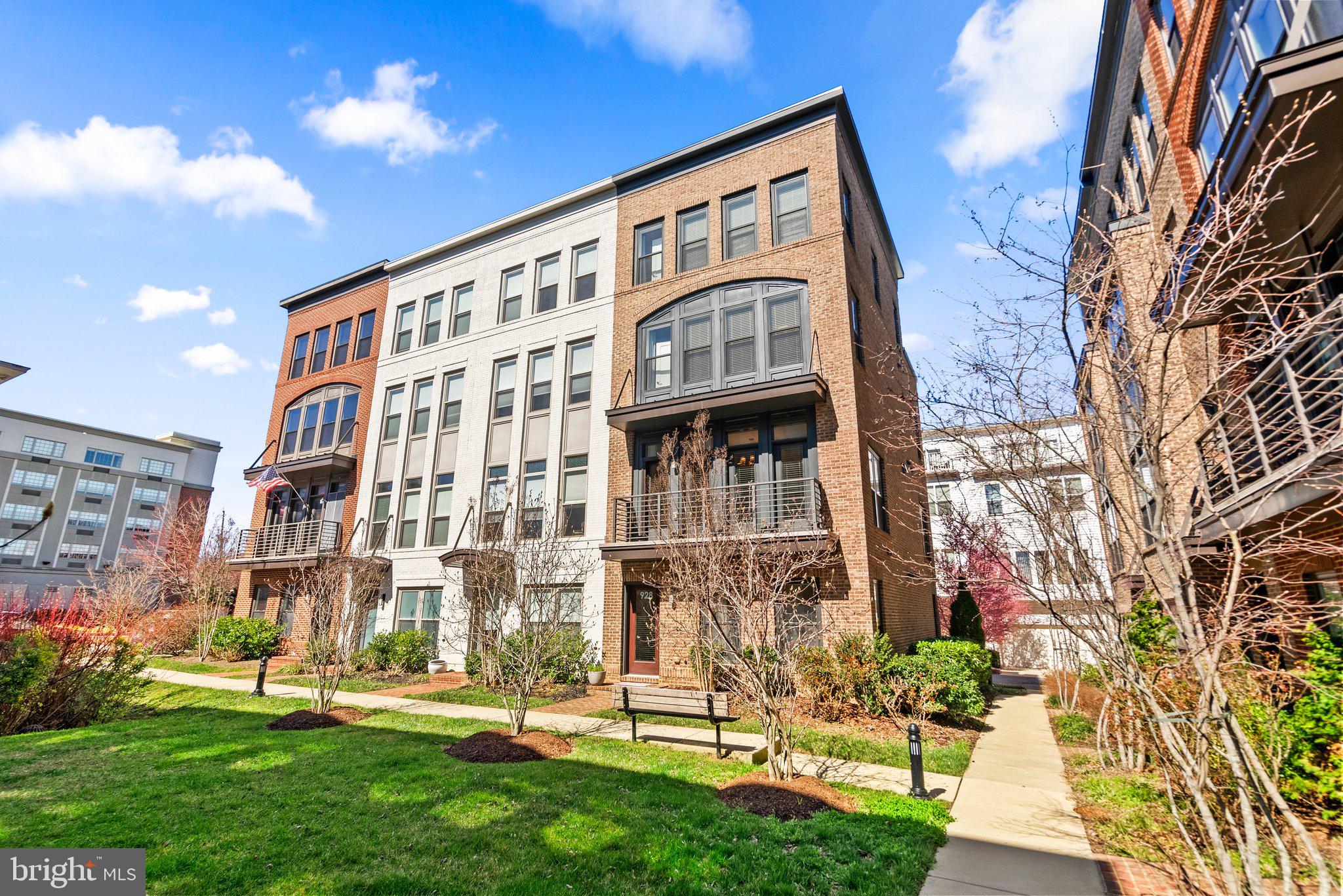 KING FARM IRVINGTON - Residential