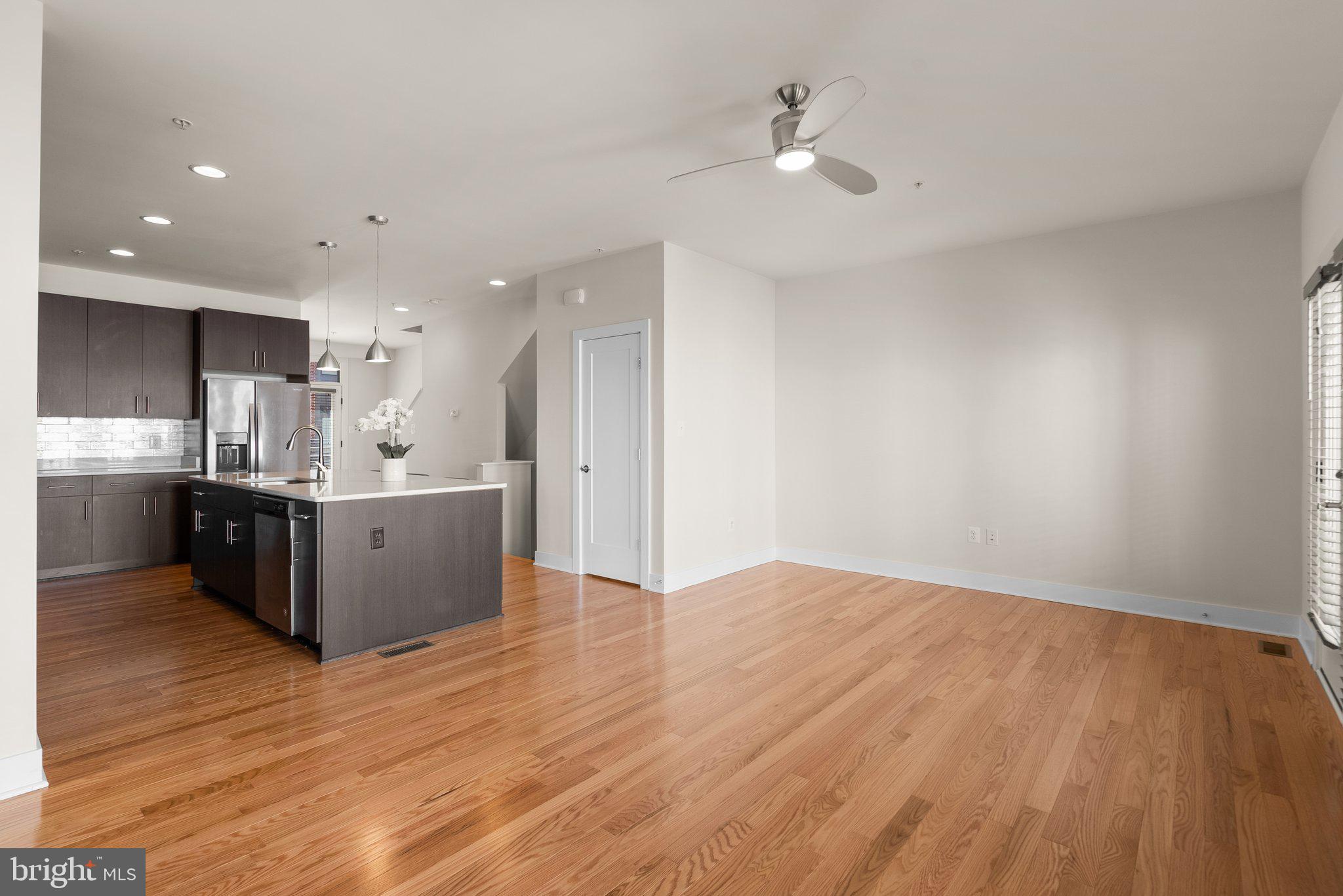 KING FARM IRVINGTON - Residential