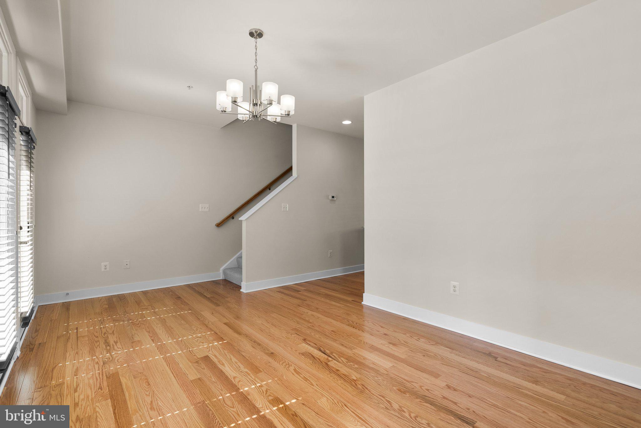 KING FARM IRVINGTON - Residential