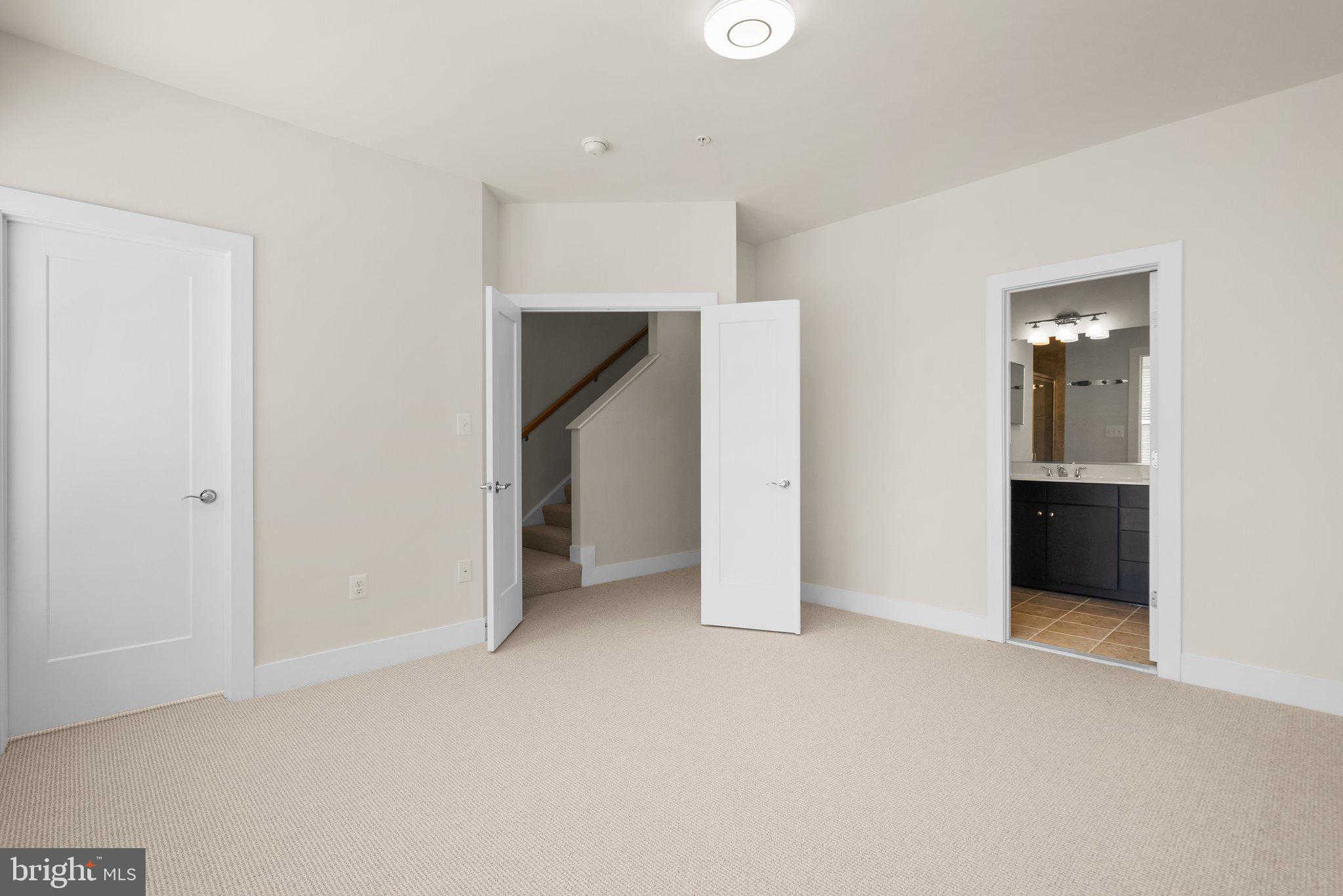 KING FARM IRVINGTON - Residential