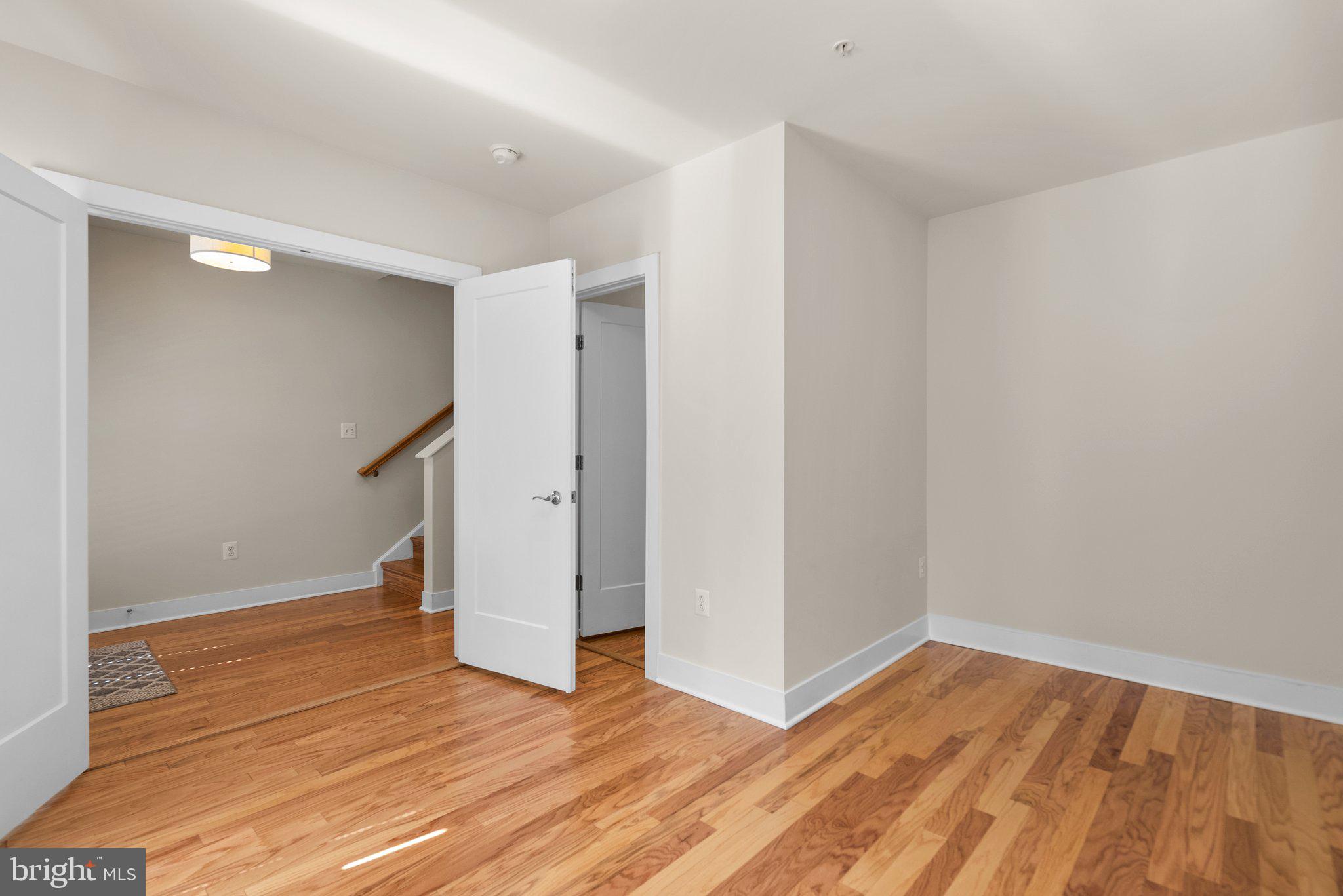 KING FARM IRVINGTON - Residential