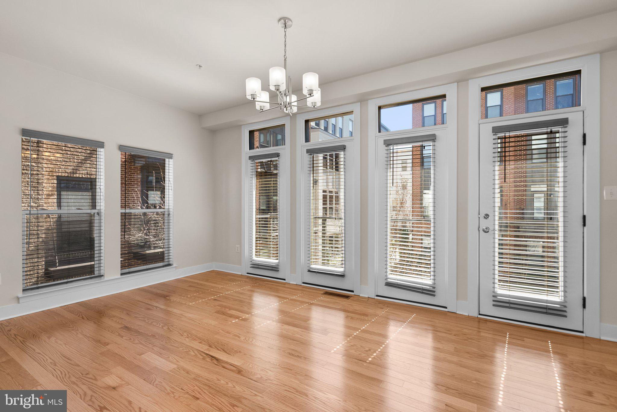 KING FARM IRVINGTON - Residential