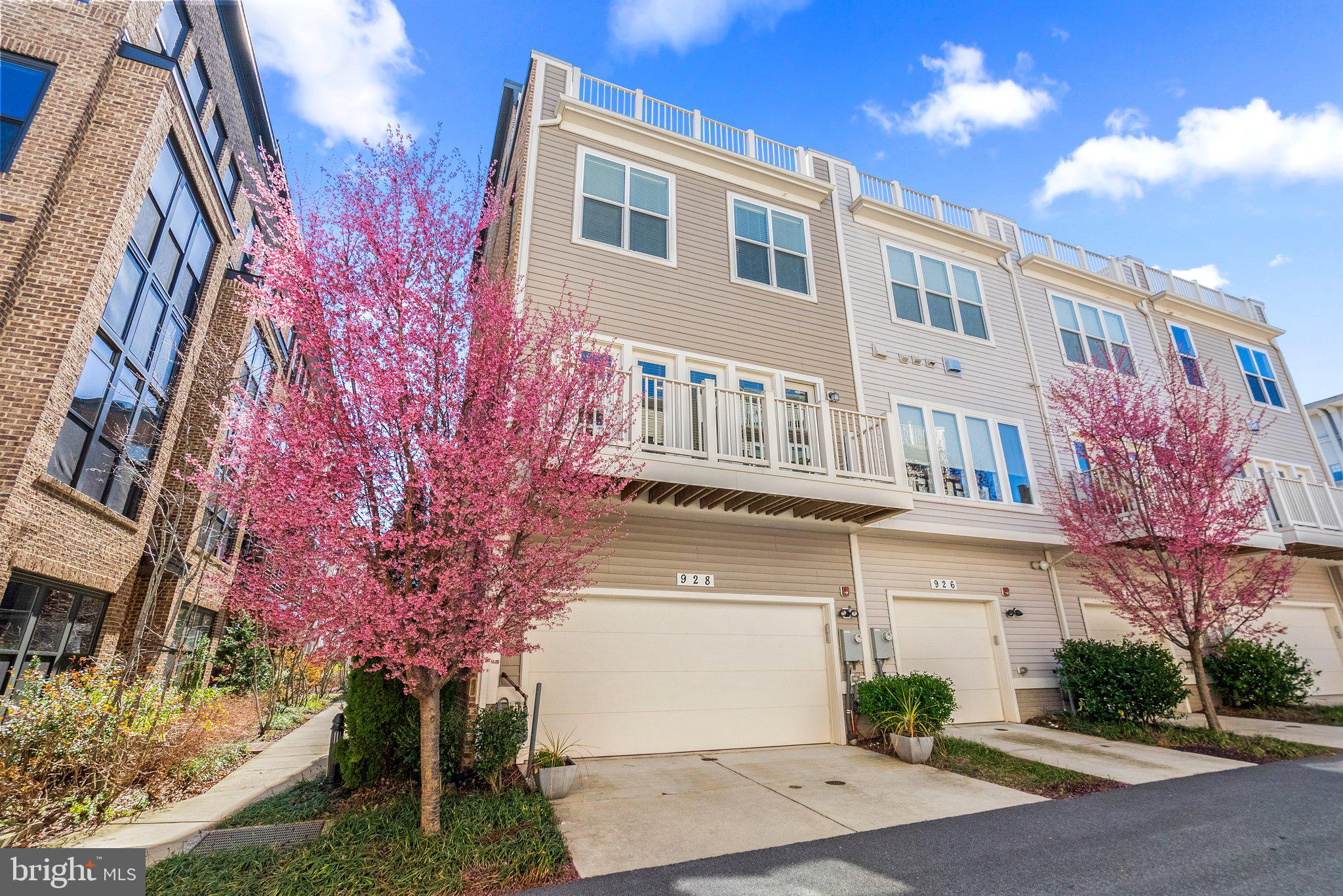 KING FARM IRVINGTON - Residential