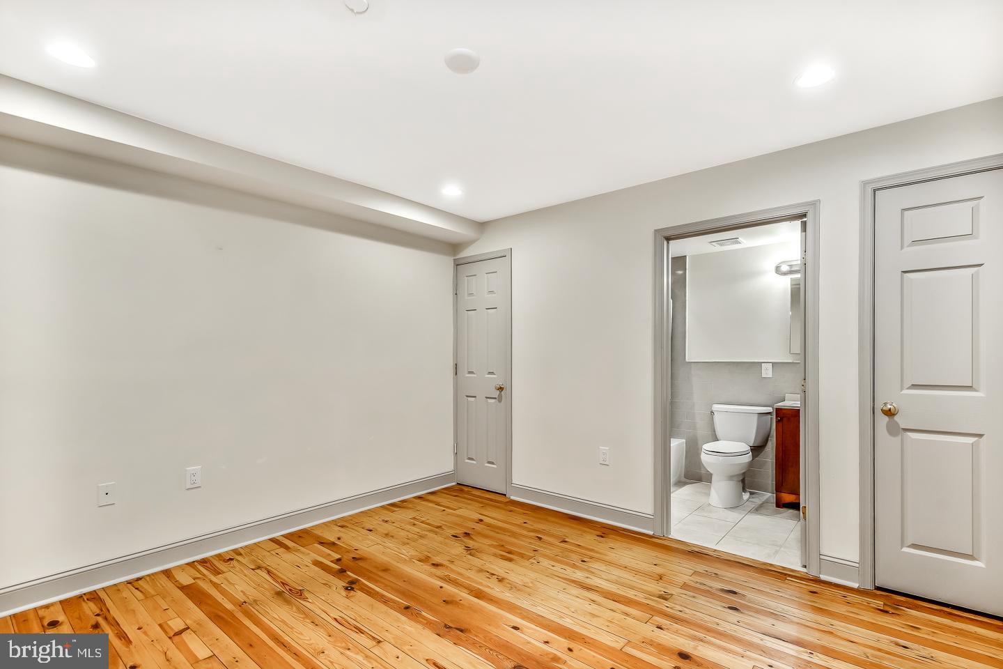 SPRUCE HILL - Residential