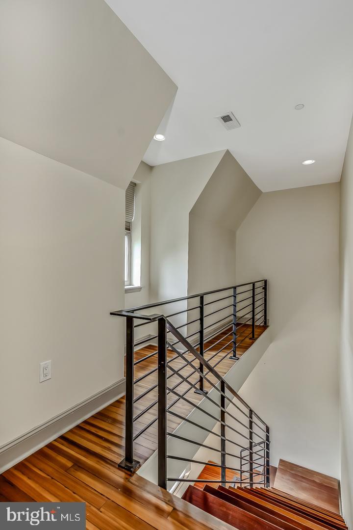 SPRUCE HILL - Residential