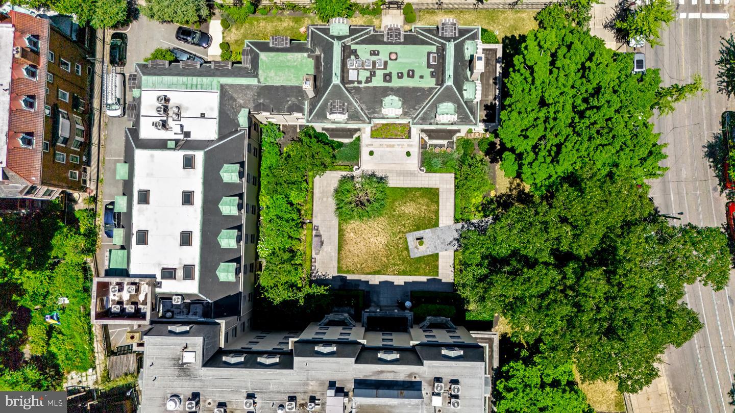 SPRUCE HILL - Residential