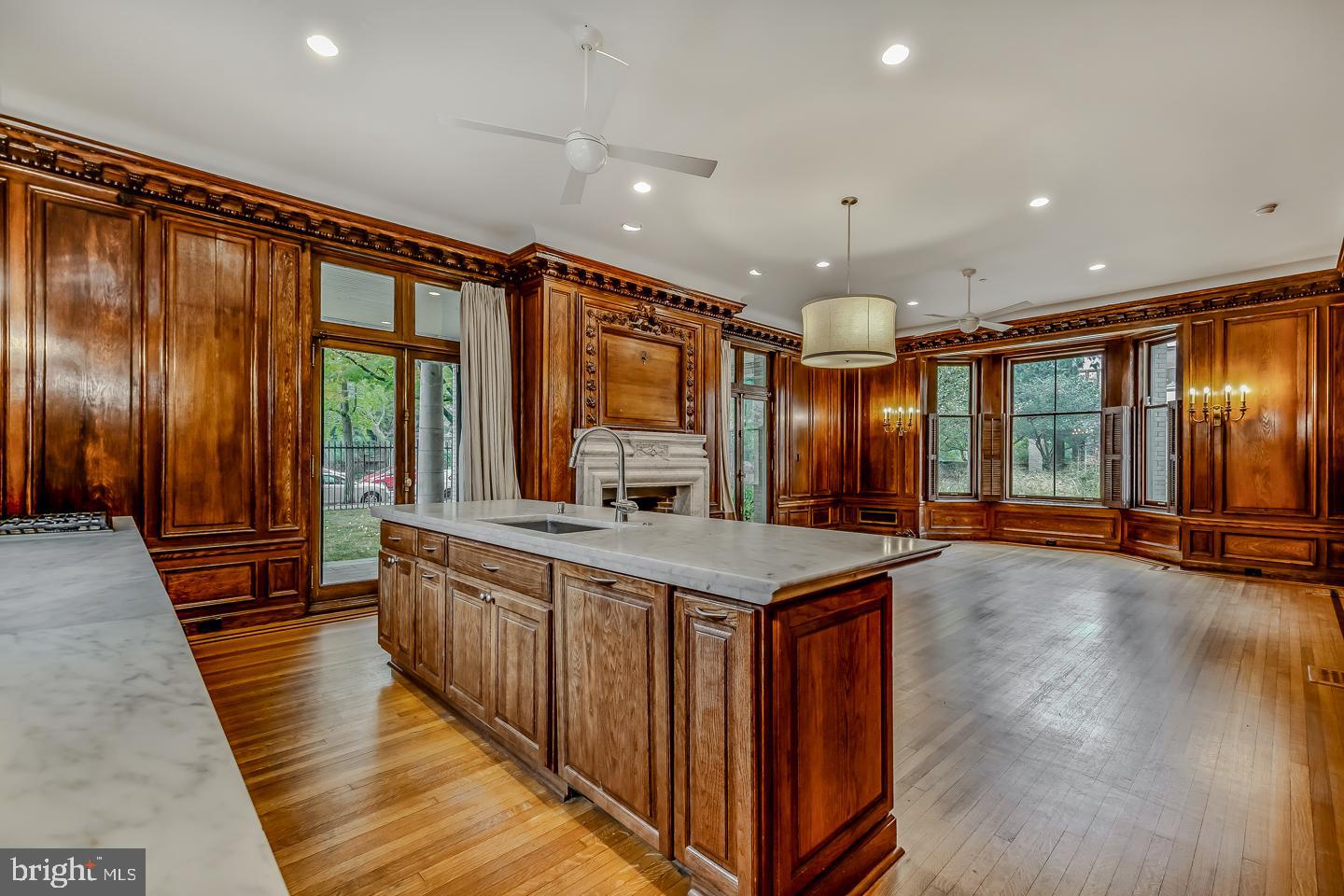 SPRUCE HILL - Residential