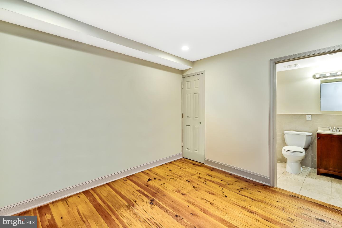 SPRUCE HILL - Residential