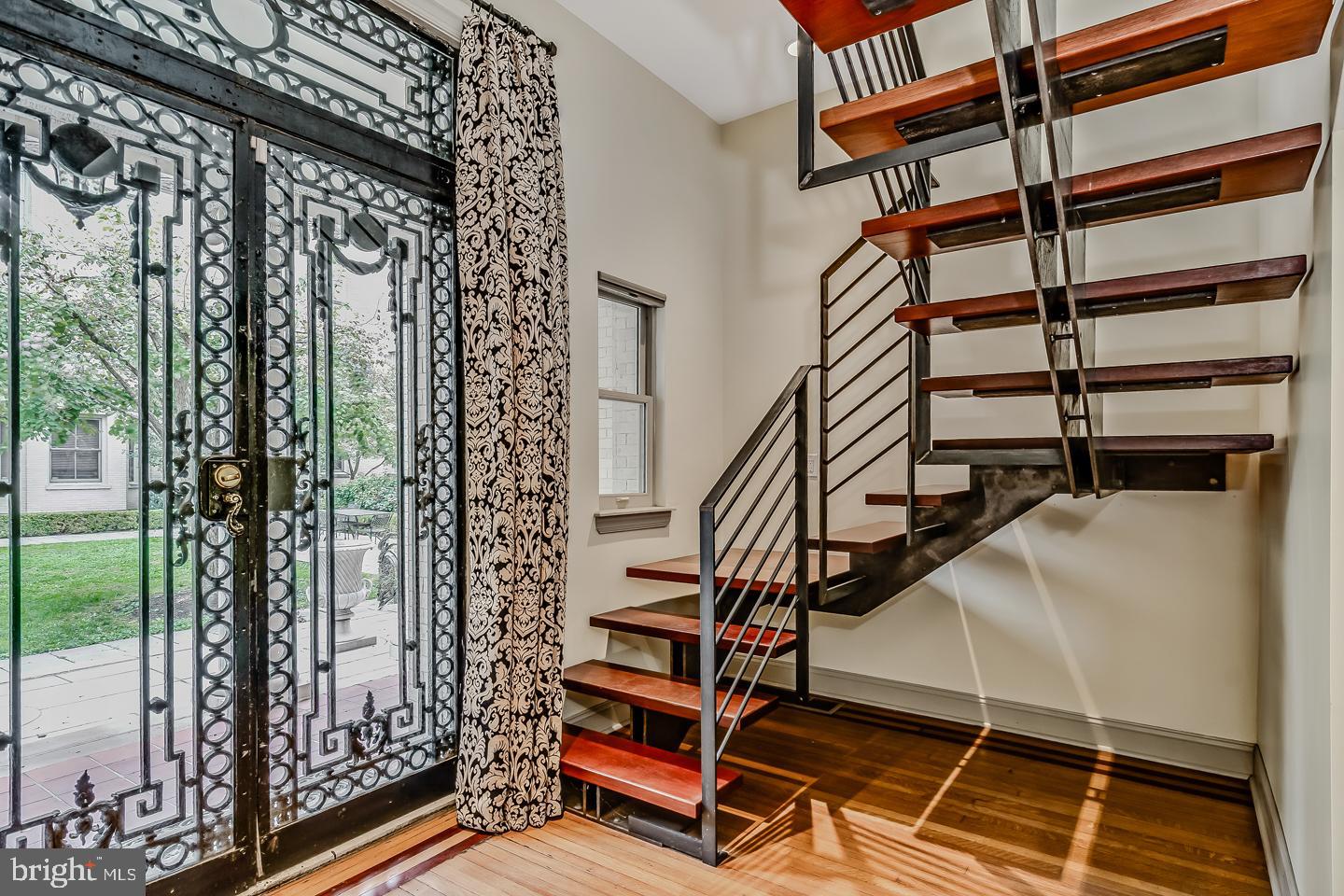 SPRUCE HILL - Residential