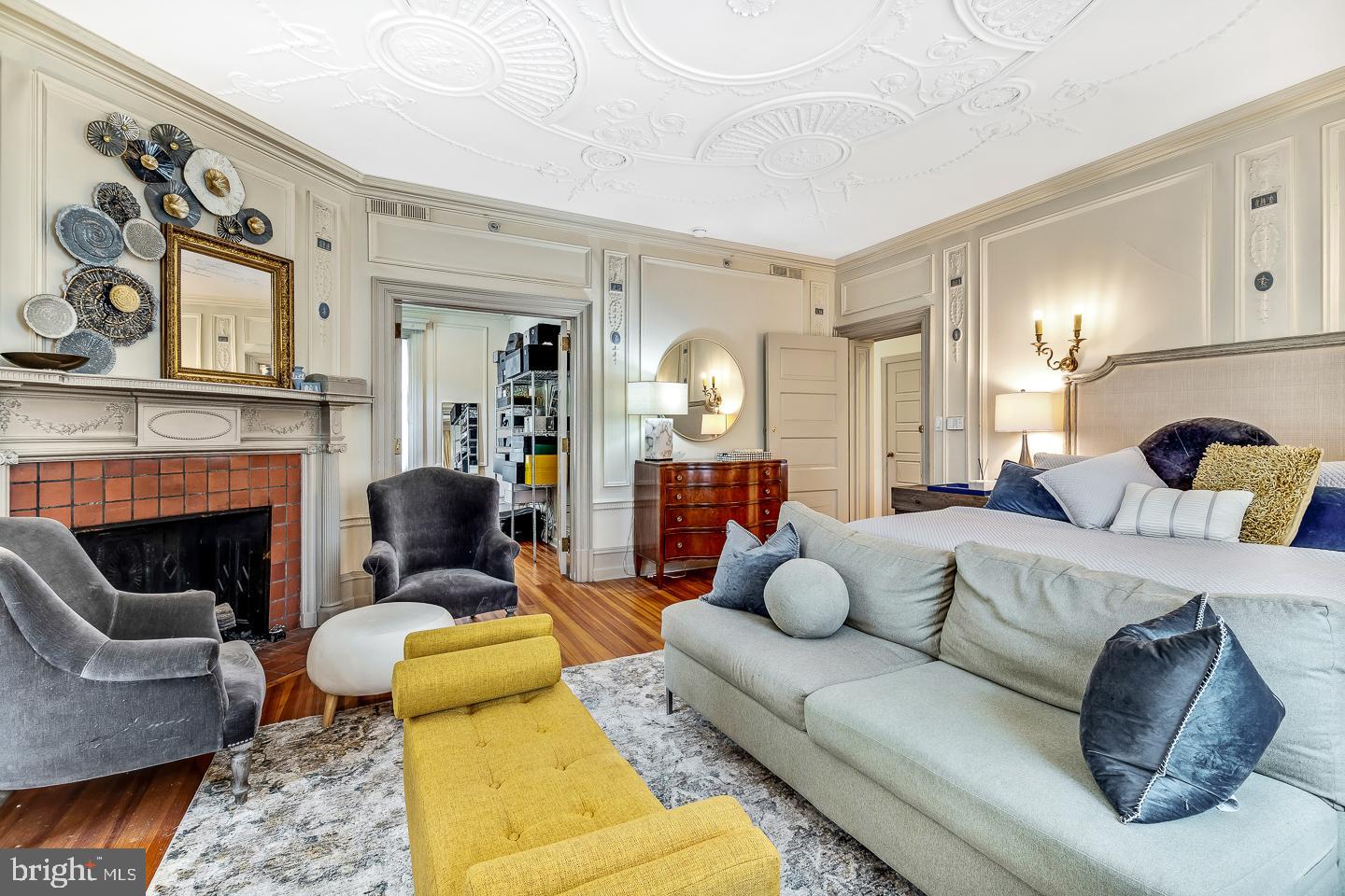 SPRUCE HILL - Residential