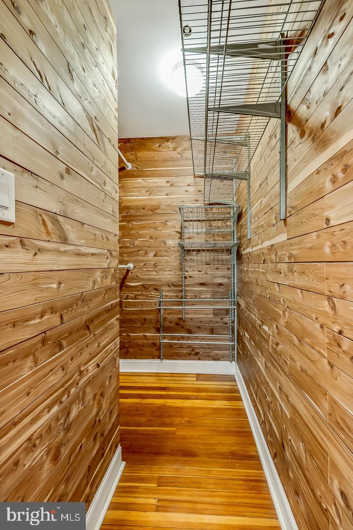 SPRUCE HILL - Residential