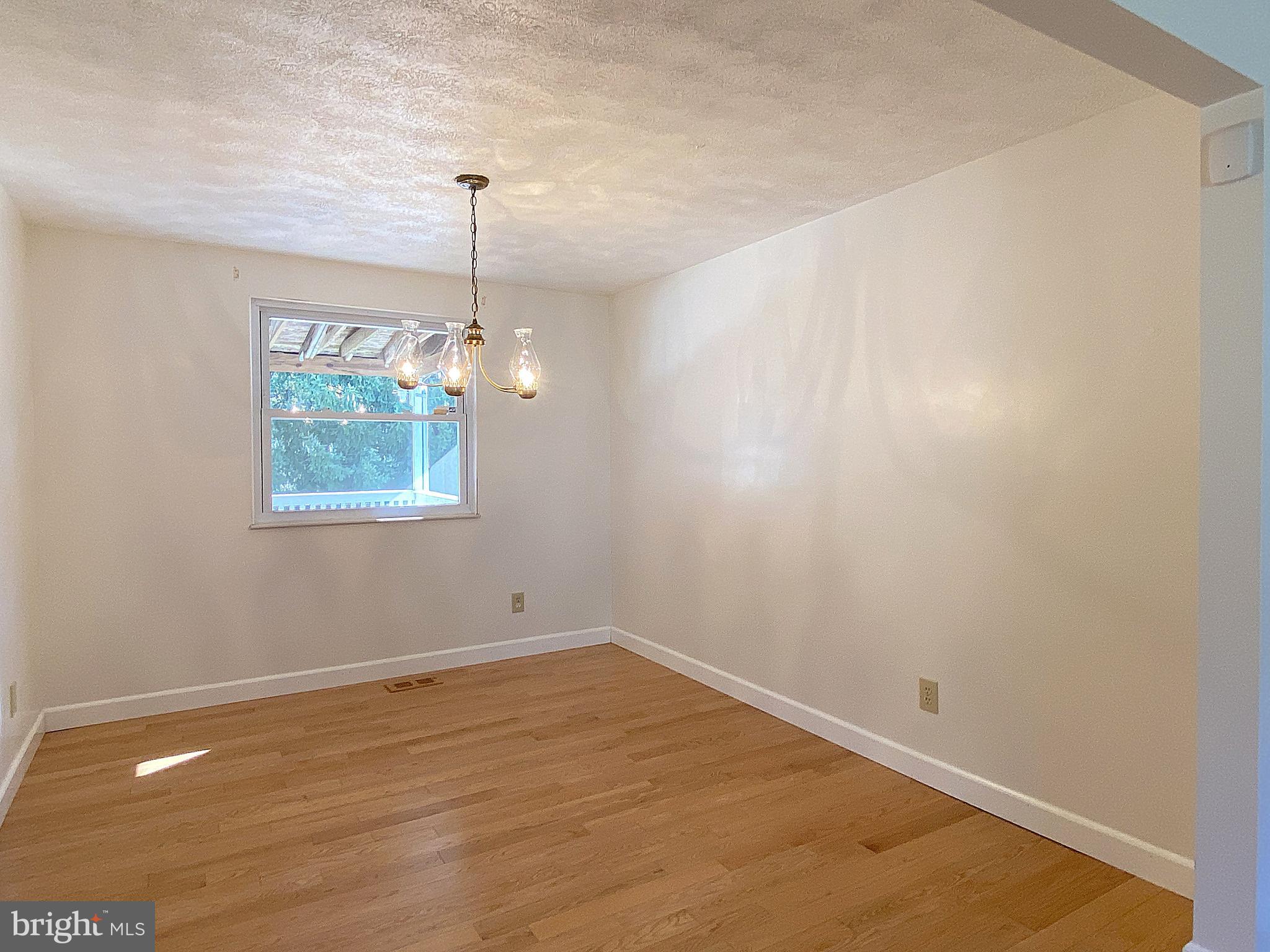 HARMANS WOODS - Residential