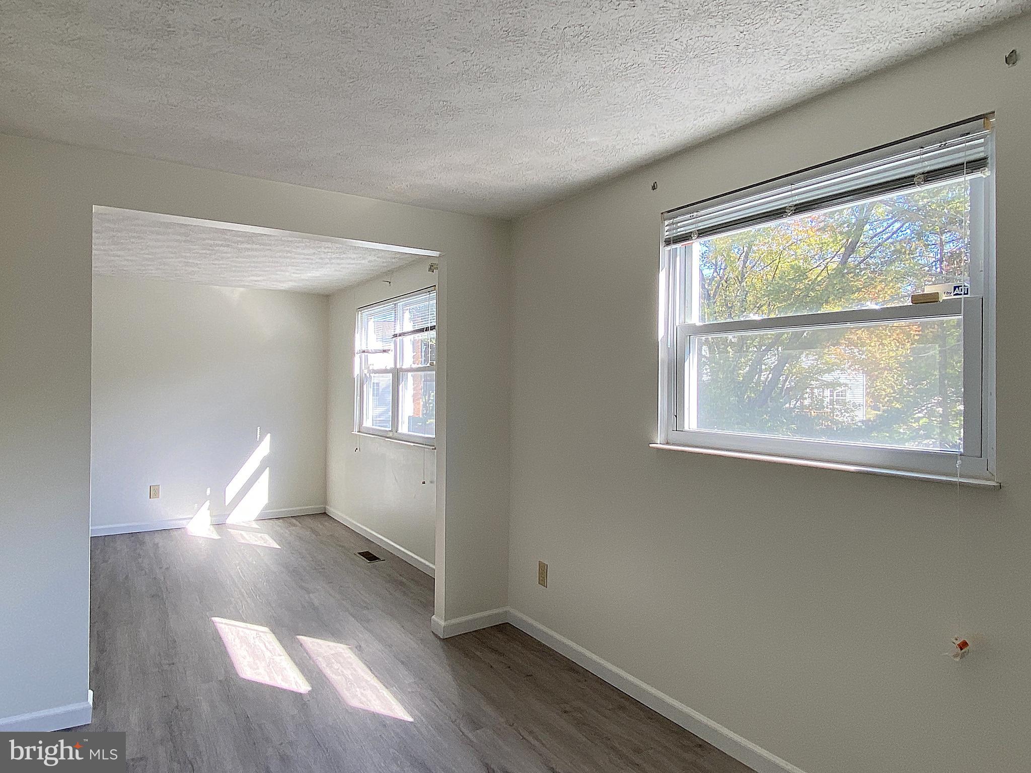 HARMANS WOODS - Residential