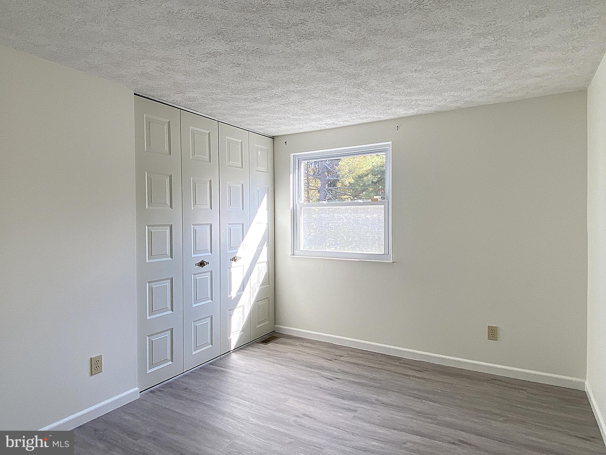 HARMANS WOODS - Residential