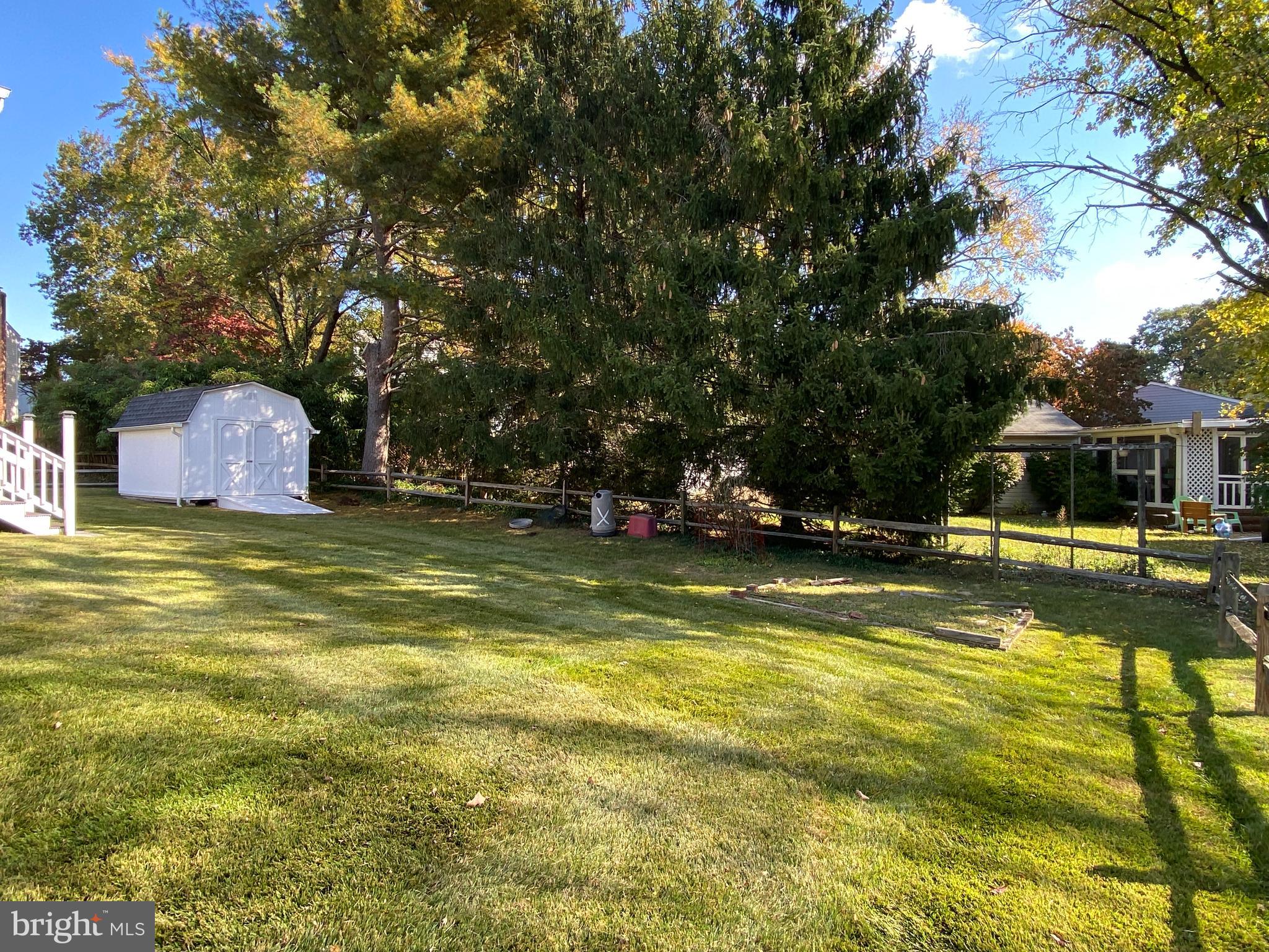 HARMANS WOODS - Residential