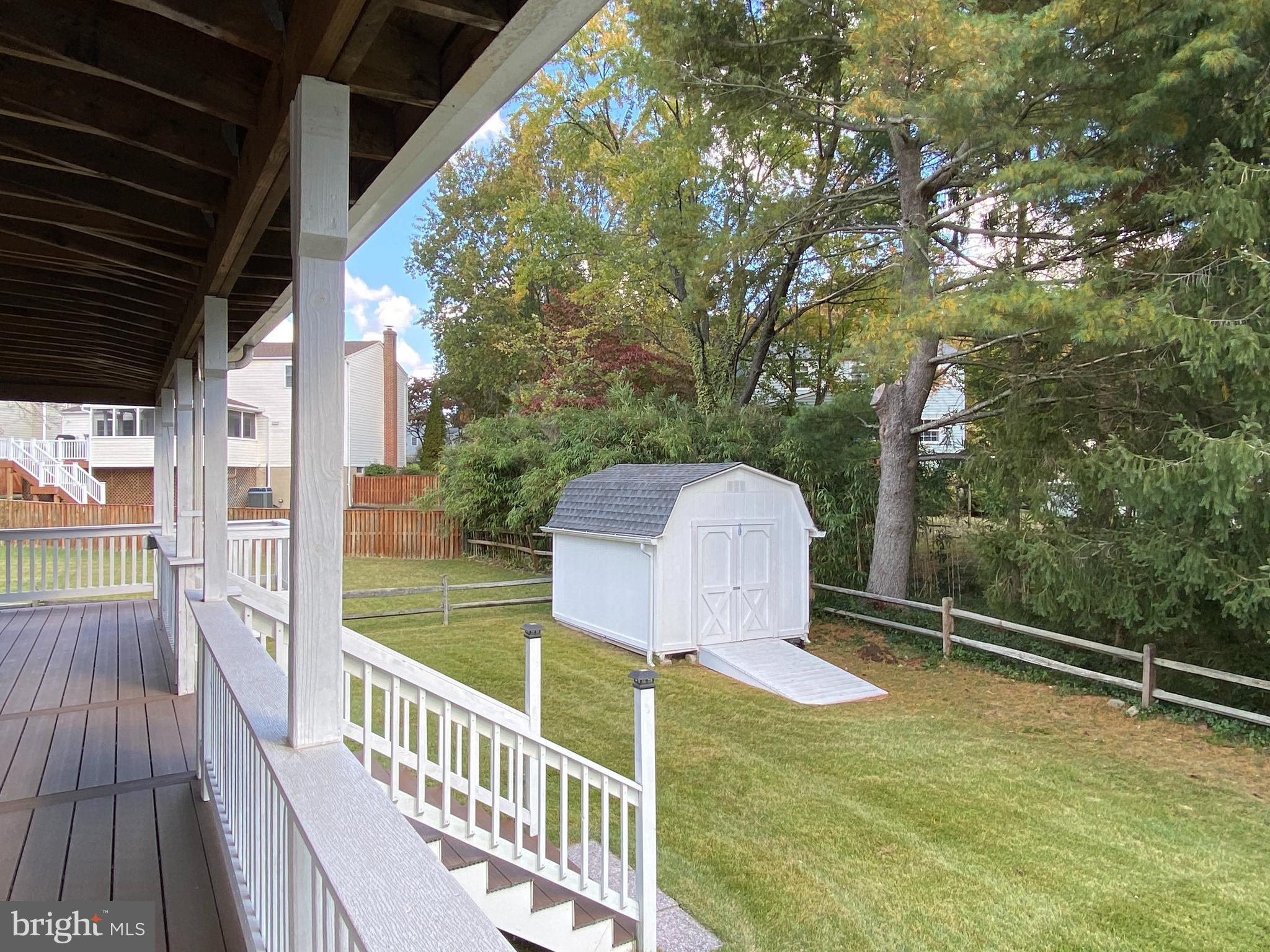 HARMANS WOODS - Residential