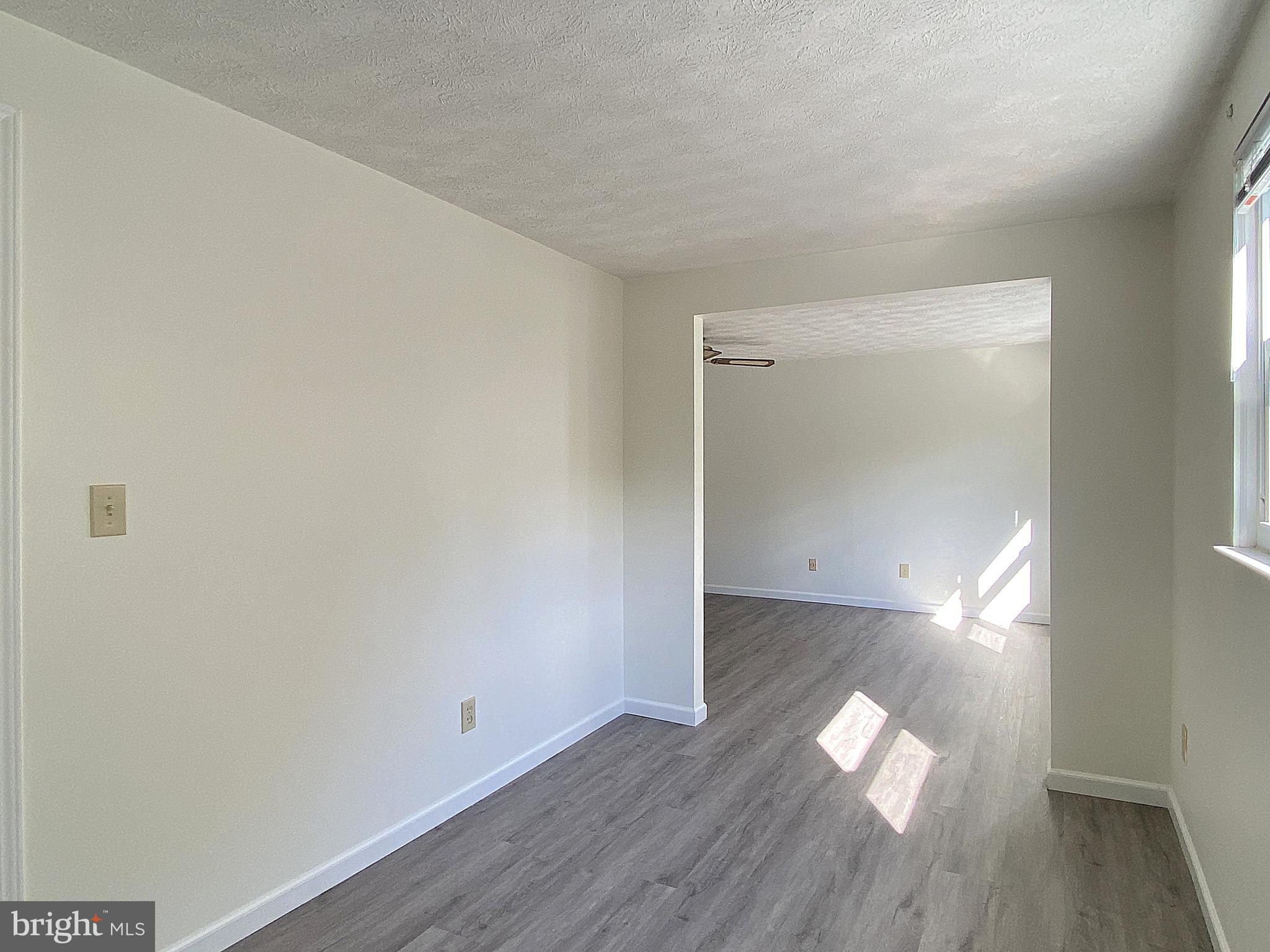 HARMANS WOODS - Residential