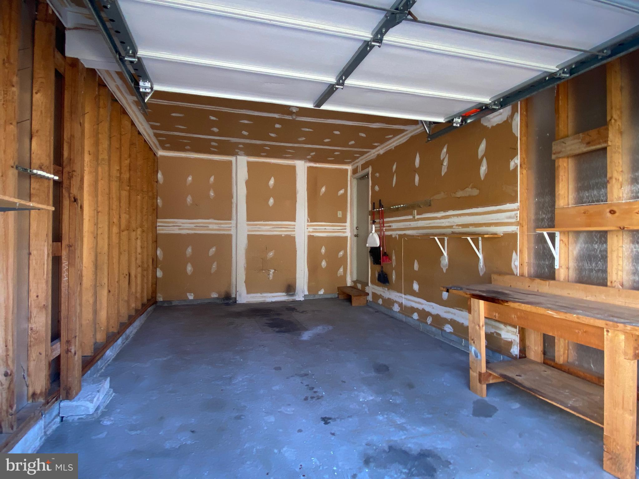 HARMANS WOODS - Residential