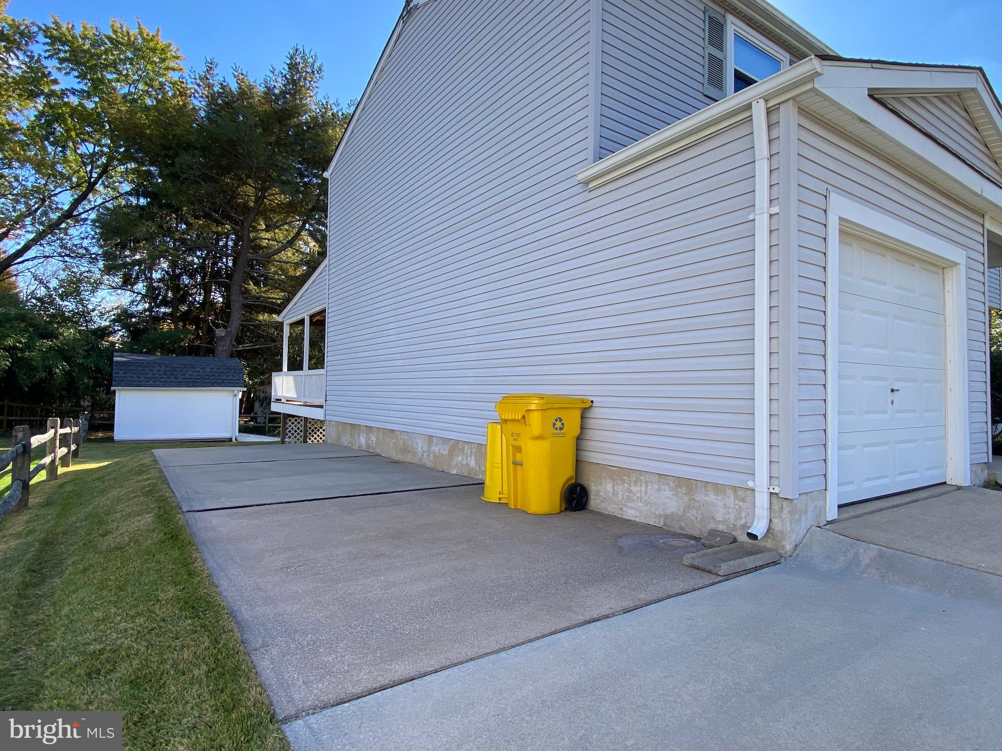 HARMANS WOODS - Residential