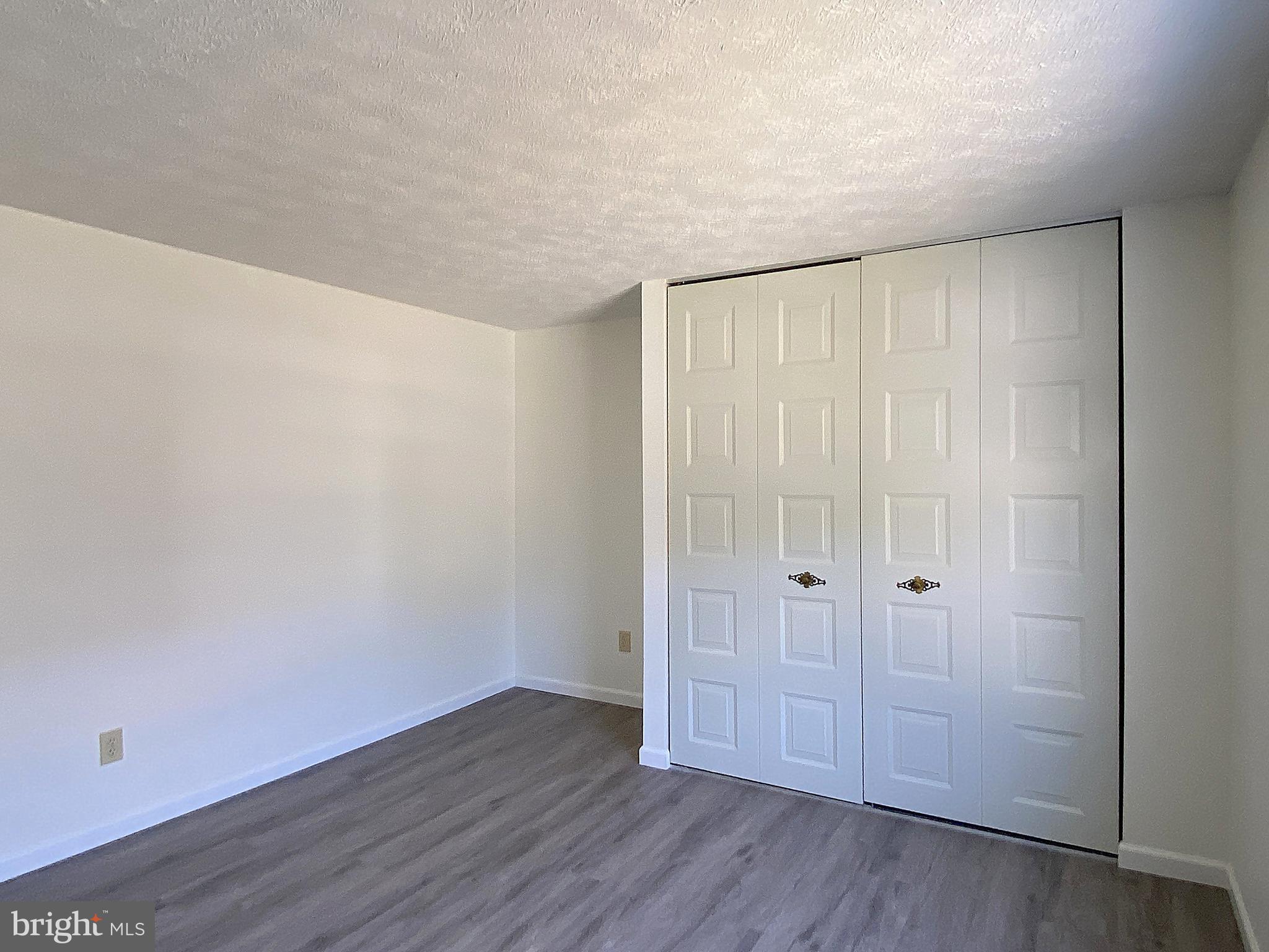 HARMANS WOODS - Residential