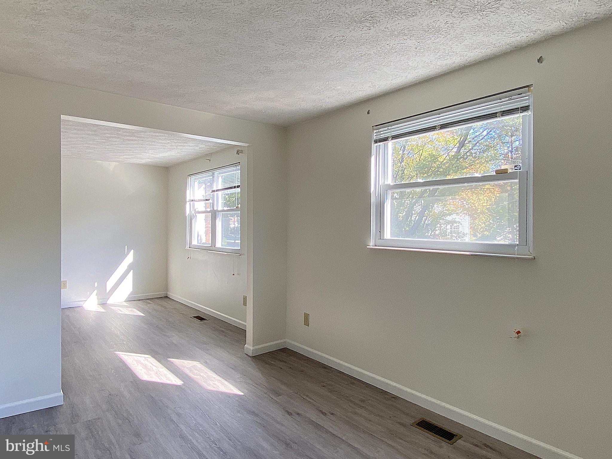 HARMANS WOODS - Residential