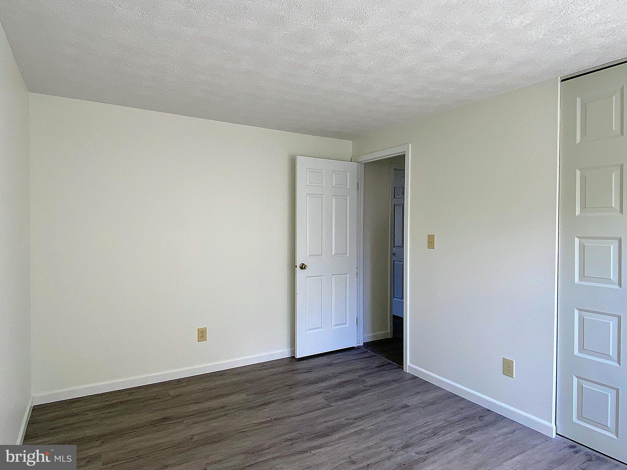 HARMANS WOODS - Residential