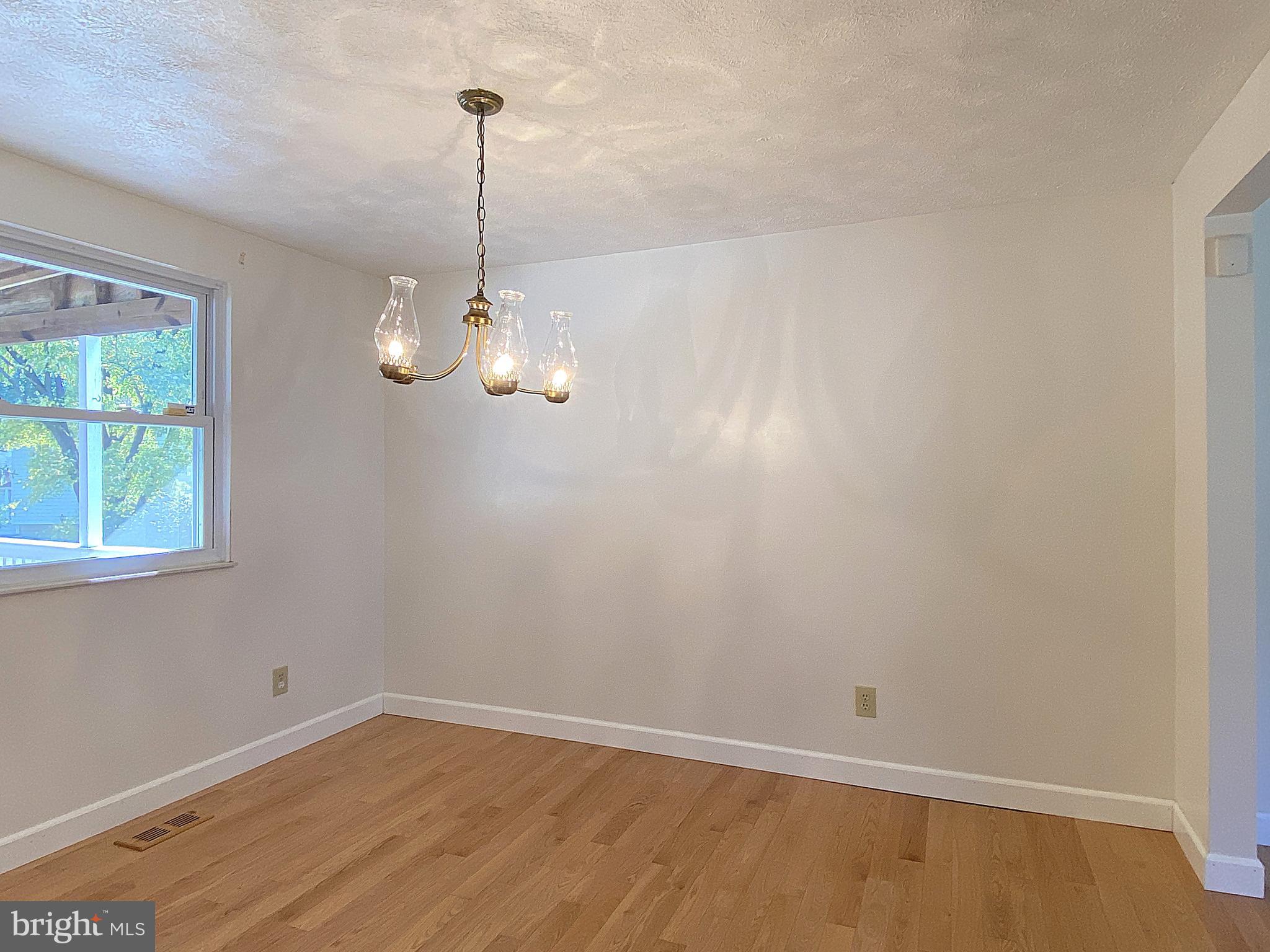 HARMANS WOODS - Residential