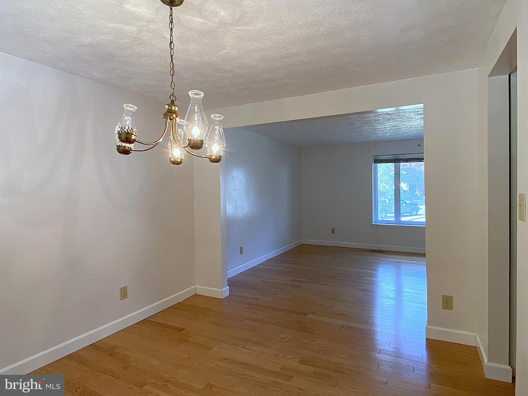 HARMANS WOODS - Residential