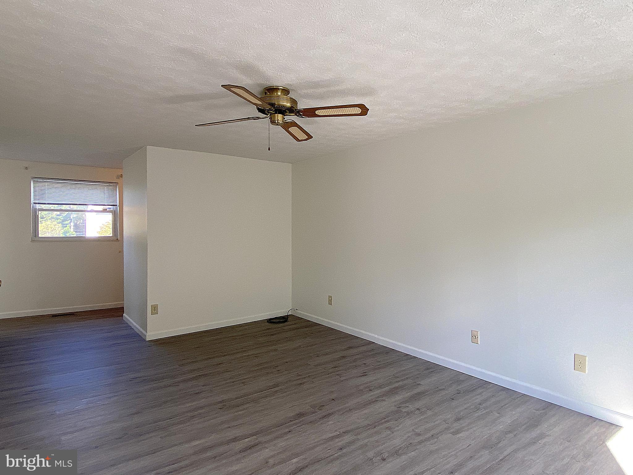 HARMANS WOODS - Residential