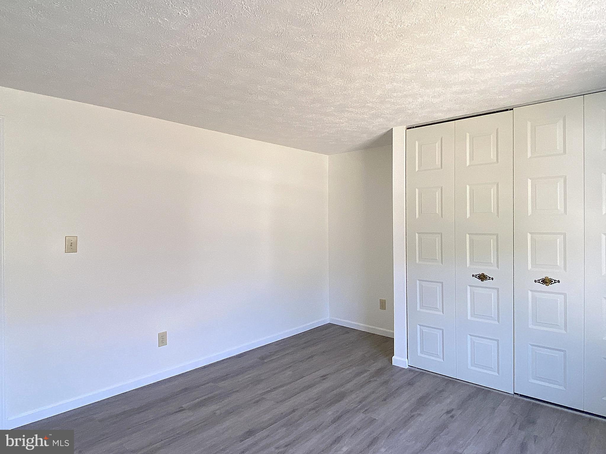 HARMANS WOODS - Residential