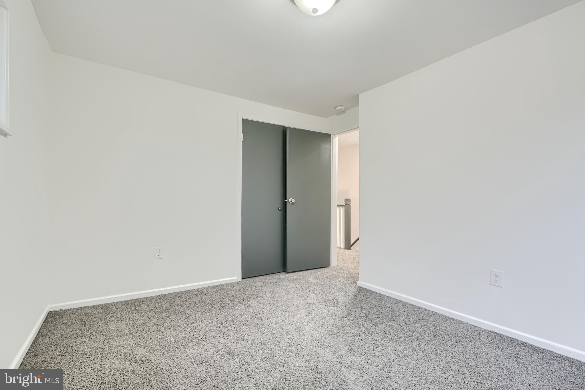 CHINQUAPIN PARK - Residential