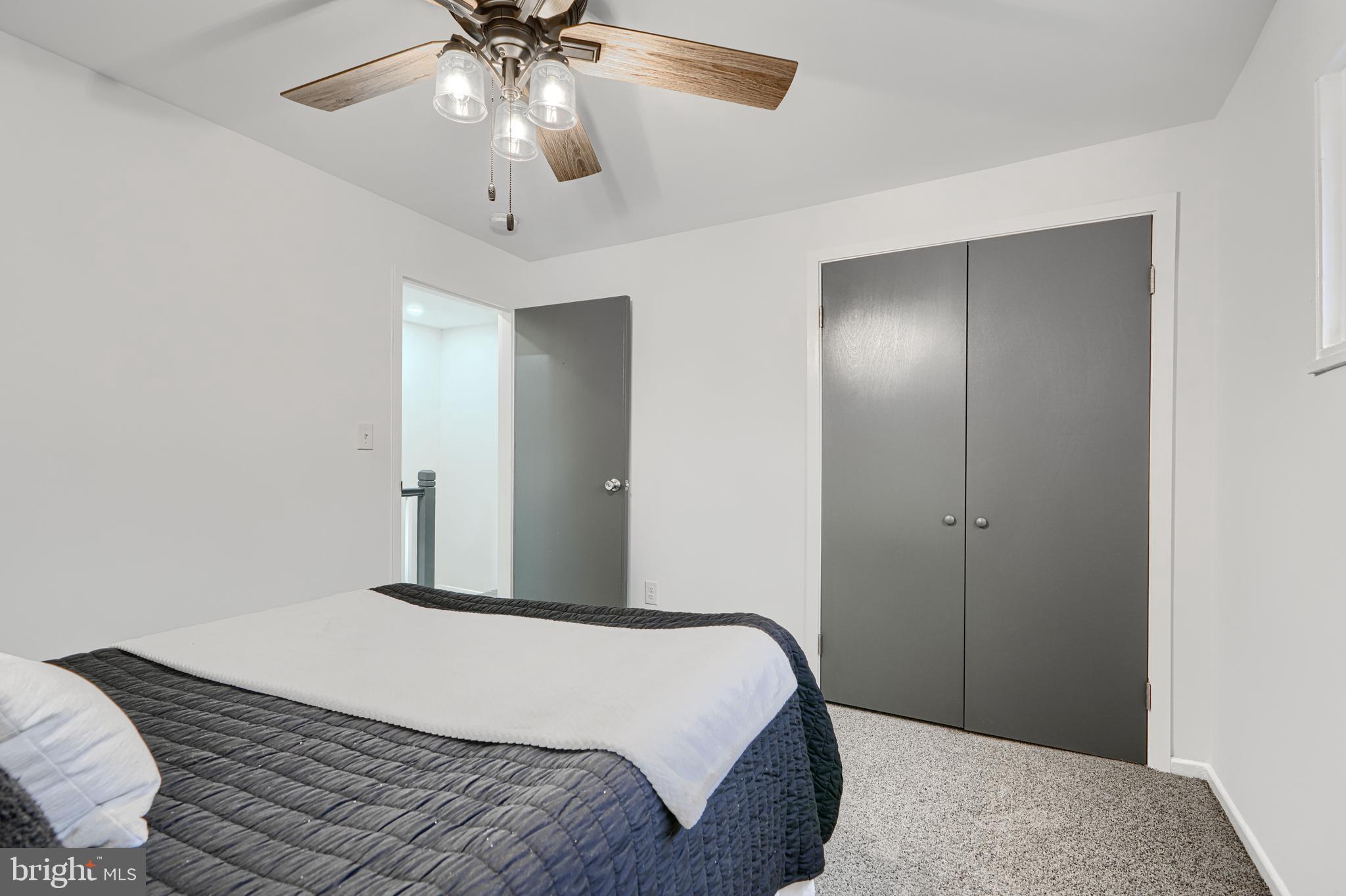 CHINQUAPIN PARK - Residential