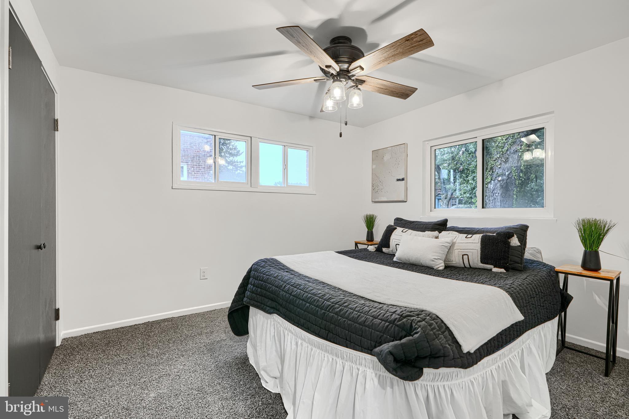 CHINQUAPIN PARK - Residential
