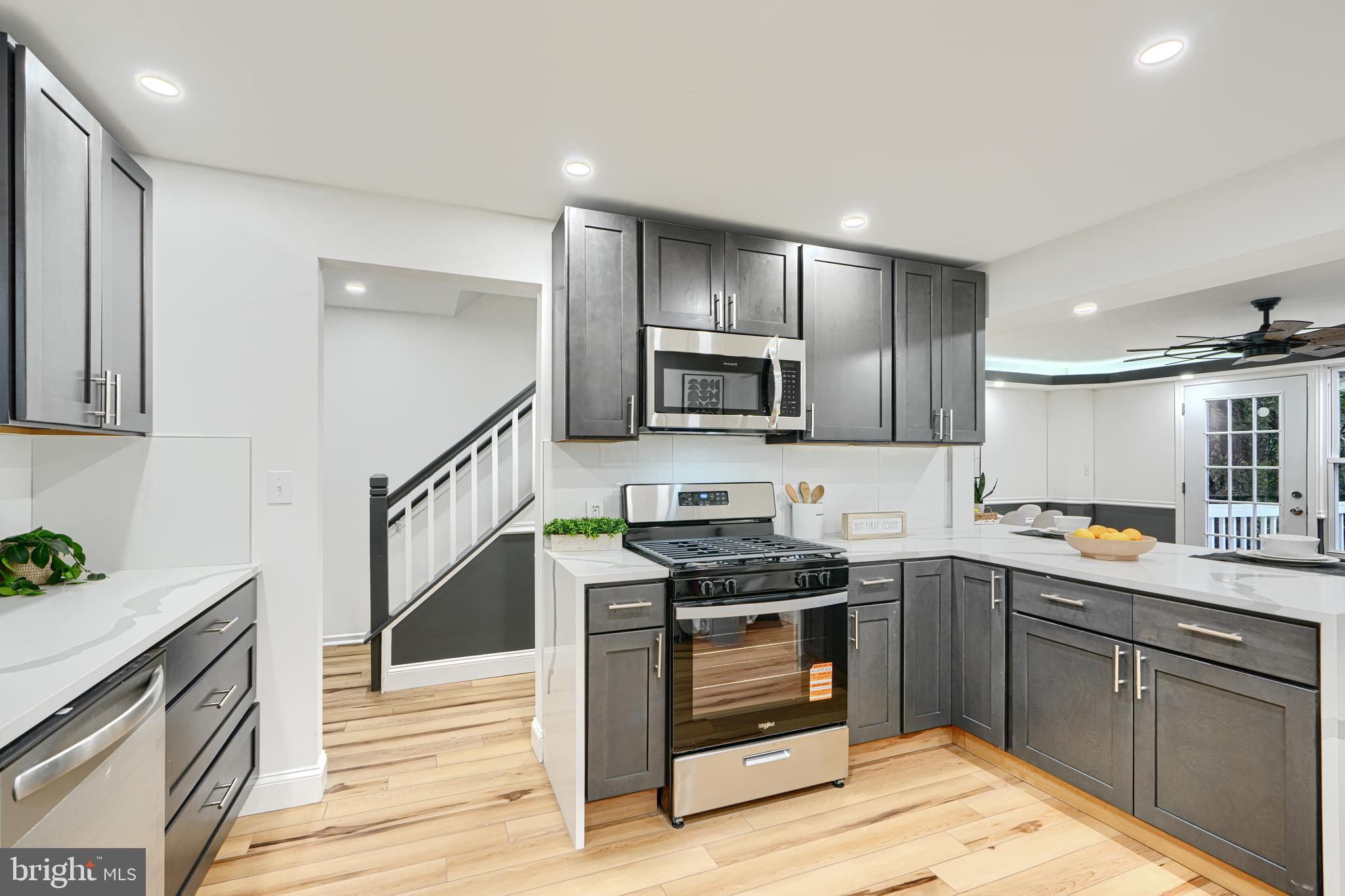 CHINQUAPIN PARK - Residential