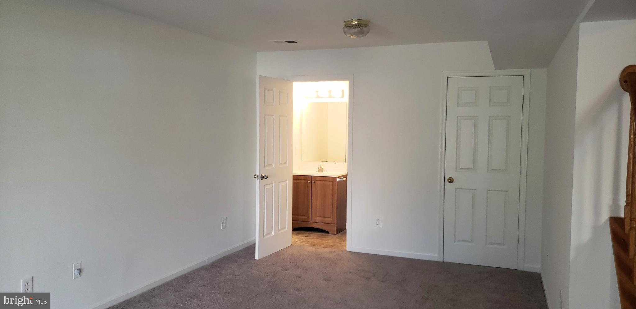 JACKSONS RIDGE CONDOS - Residential Lease