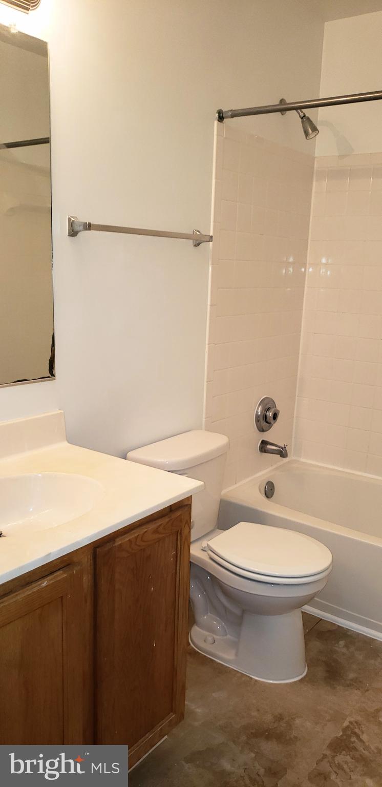 JACKSONS RIDGE CONDOS - Residential Lease